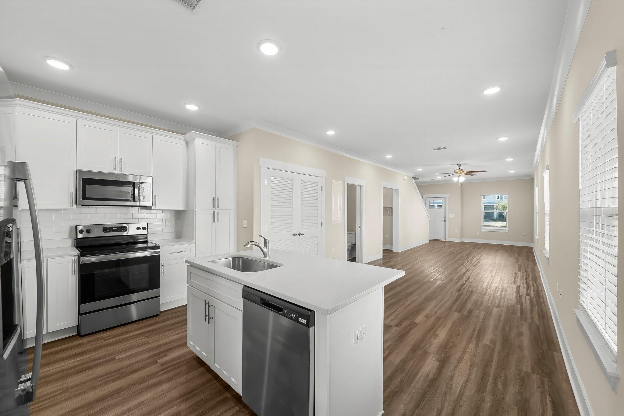 VERANDAS AT FREEPORT - Residential