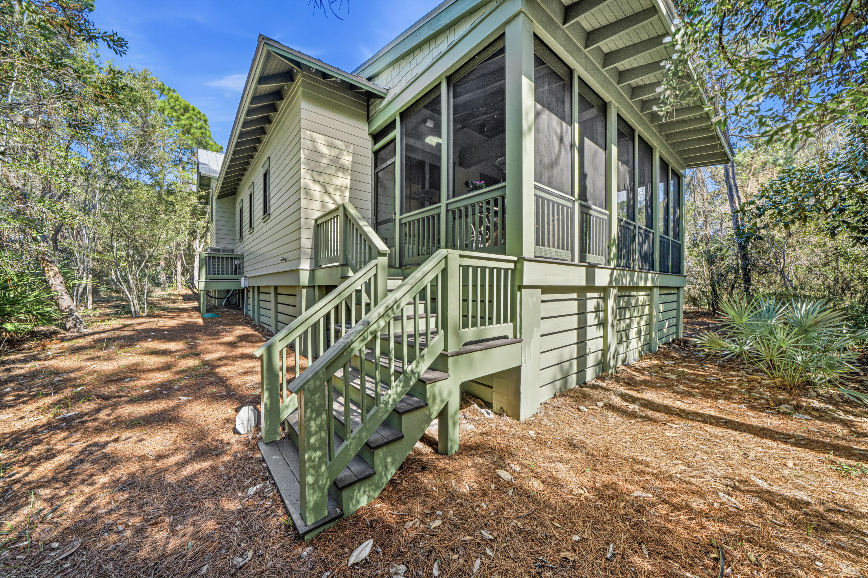 THE HAMMOCKS OF SEAGROVE - Residential