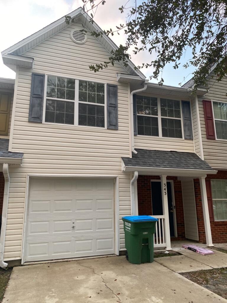 ROLLING PINES - Residential Lease