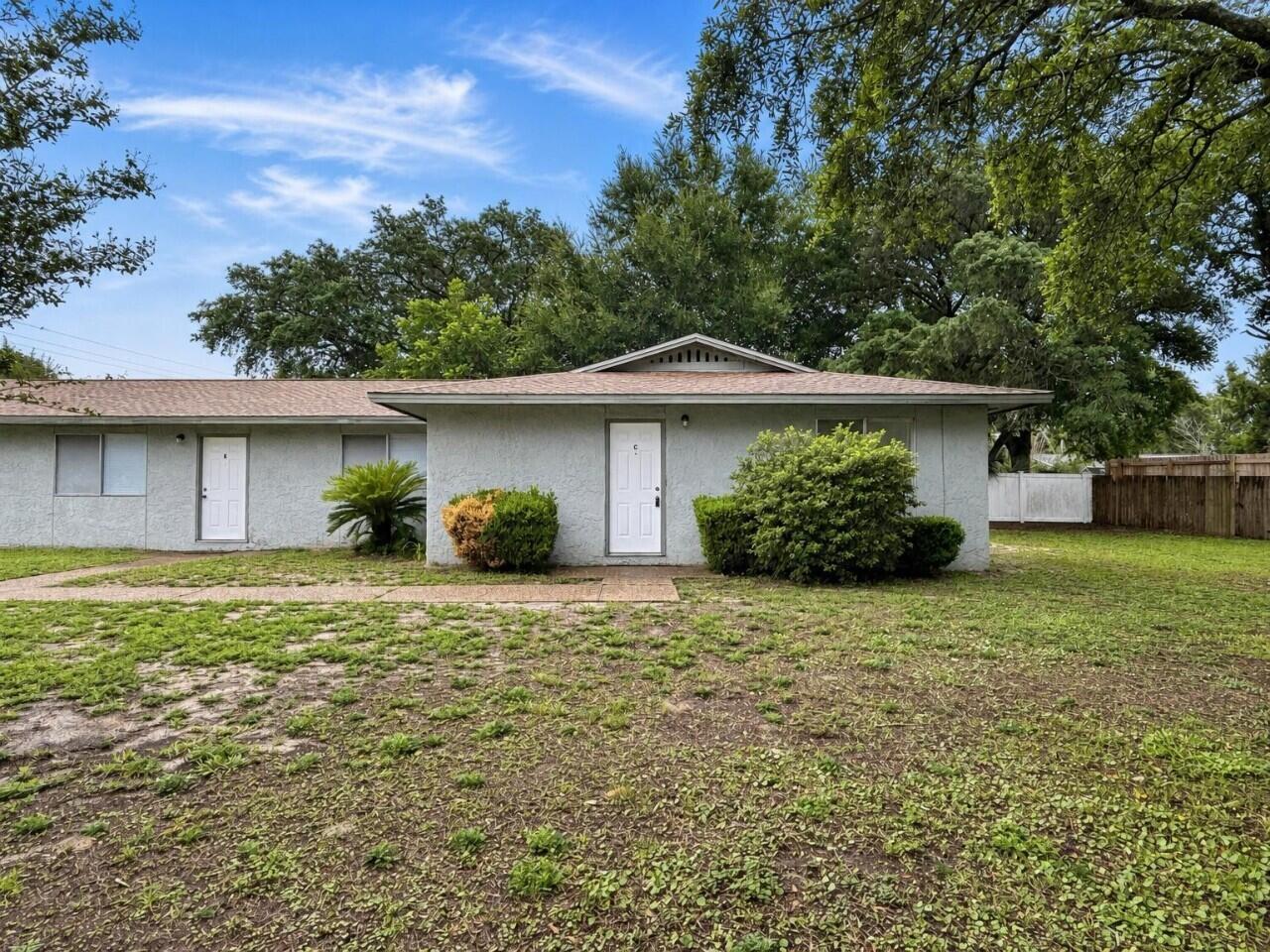 End Unit with private patio off the back. Yard service provided. Nestled in the North central area of FWB, with spacious living area and bedrooms. Sorry, no pets. All Coastal Realty Services residents are enrolled in the Resident Benefits Package (RBP) which includes renters insurance, HVAC air filter delivery (for applicable properties) and our best-in-class resident rewards program, and much more!