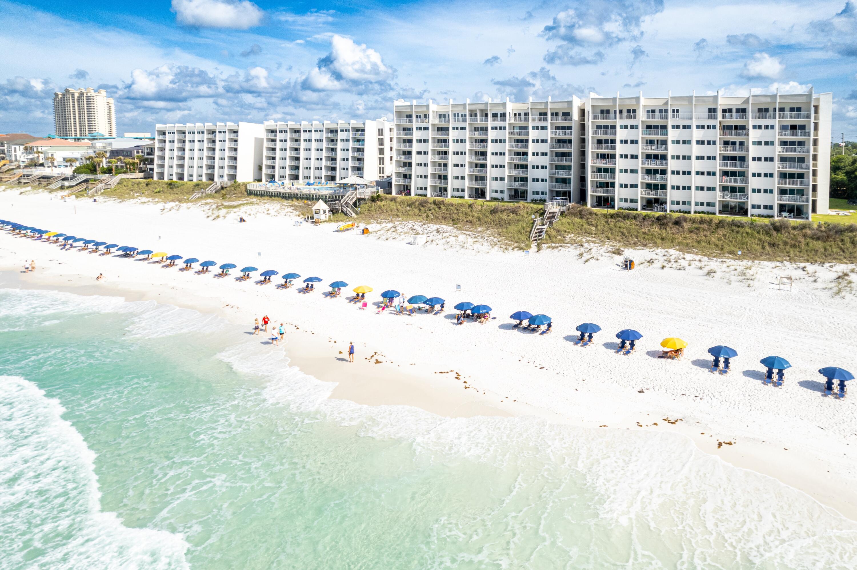 BEACH HOUSE CONDO PH 2 - Residential