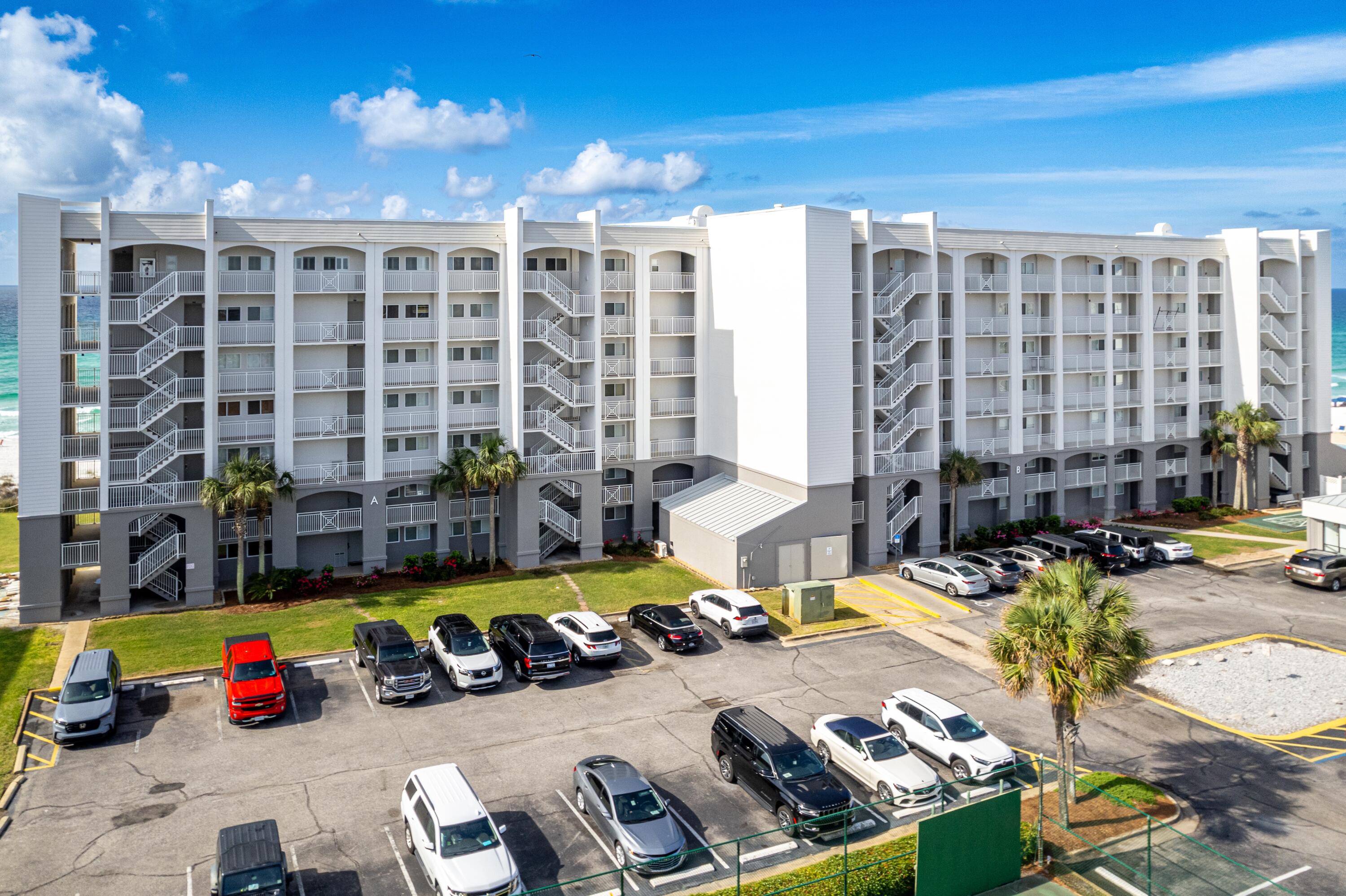 BEACH HOUSE CONDO PH 2 - Residential