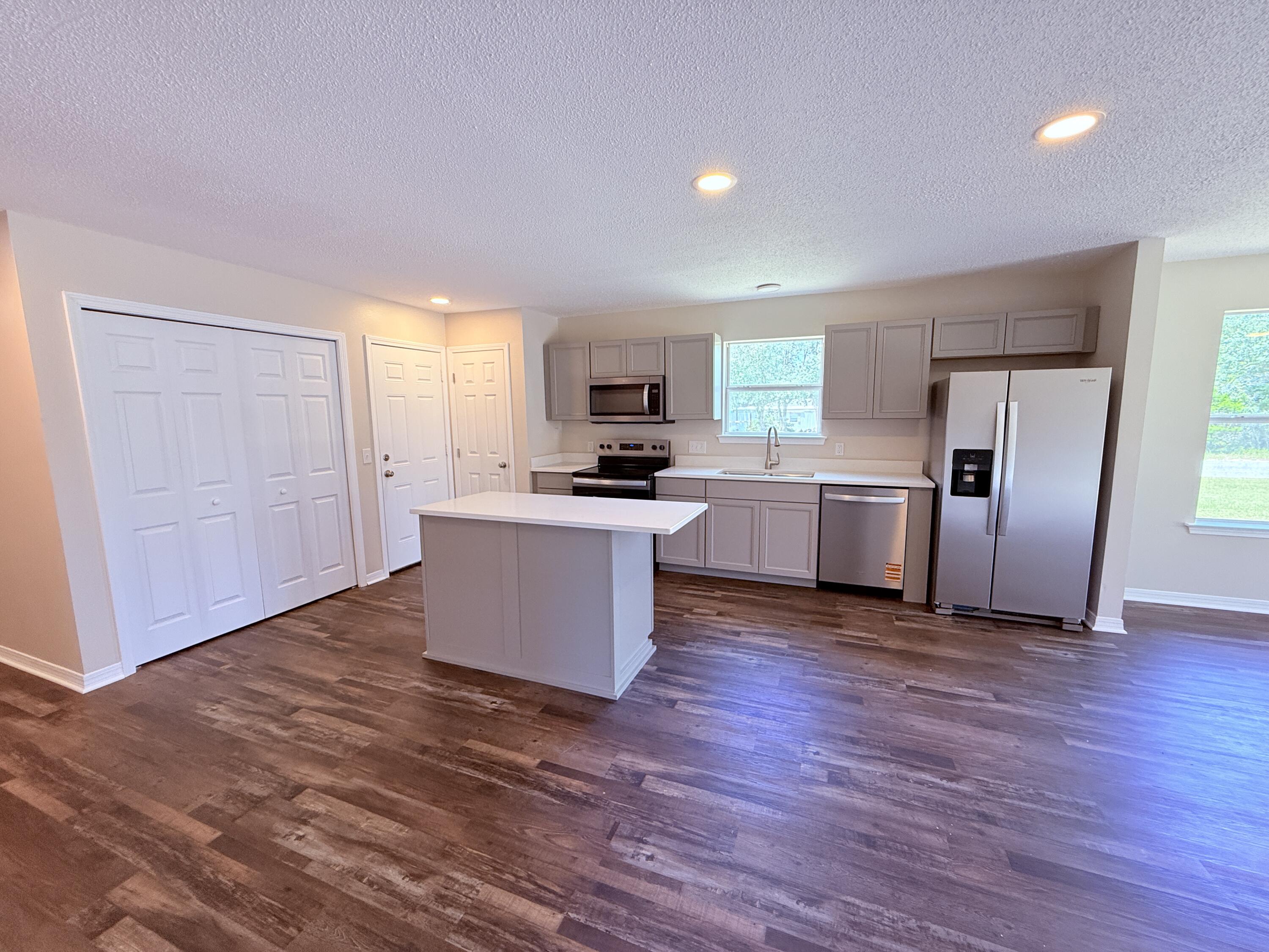 EAST BAY HEIGHTS - Residential