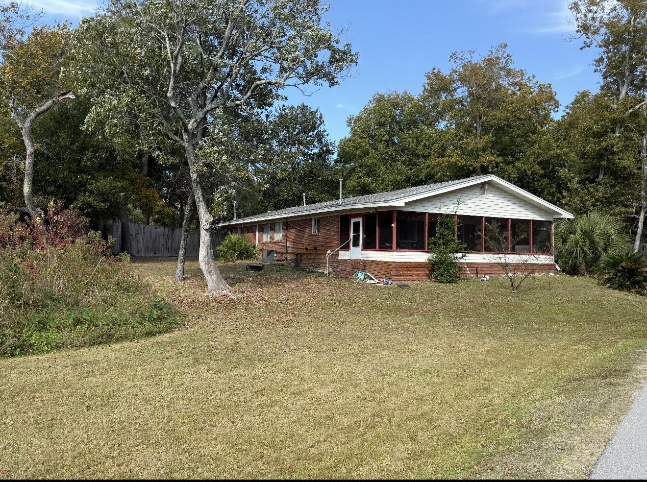 Port Dixie - Residential
