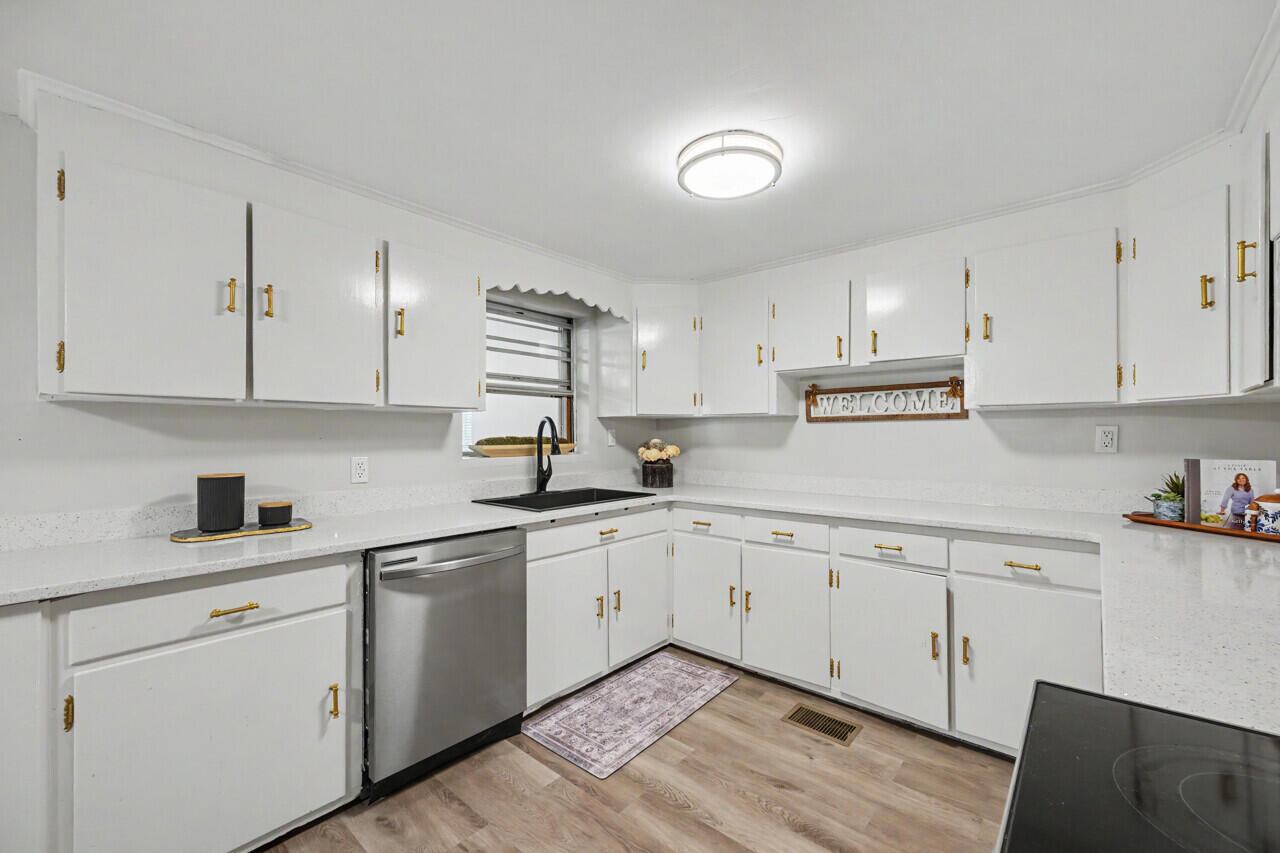PARKER HEIGHTS - Residential