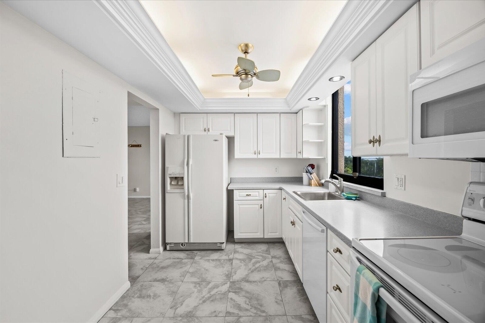 FAIRWINDS COVE CONDOMINIUMS - Residential