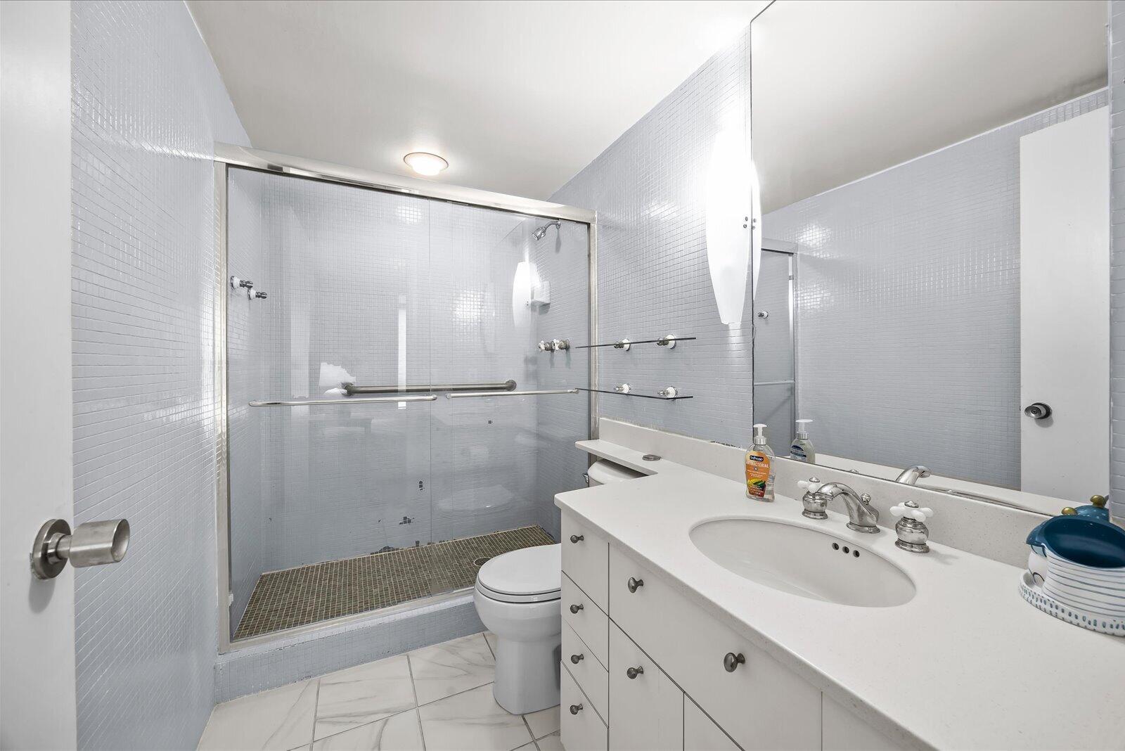 FAIRWINDS COVE CONDOMINIUMS - Residential