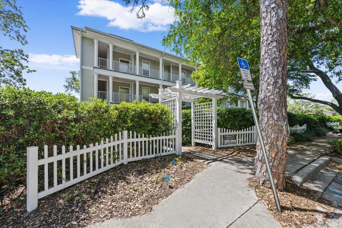 MIRAMAR PLACE - Residential