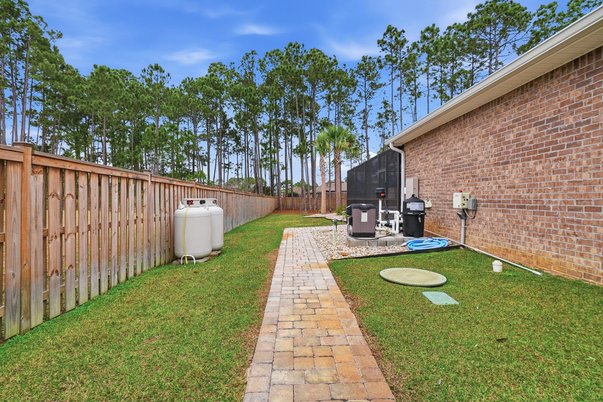 HOLLEY BY THE SEA - Residential