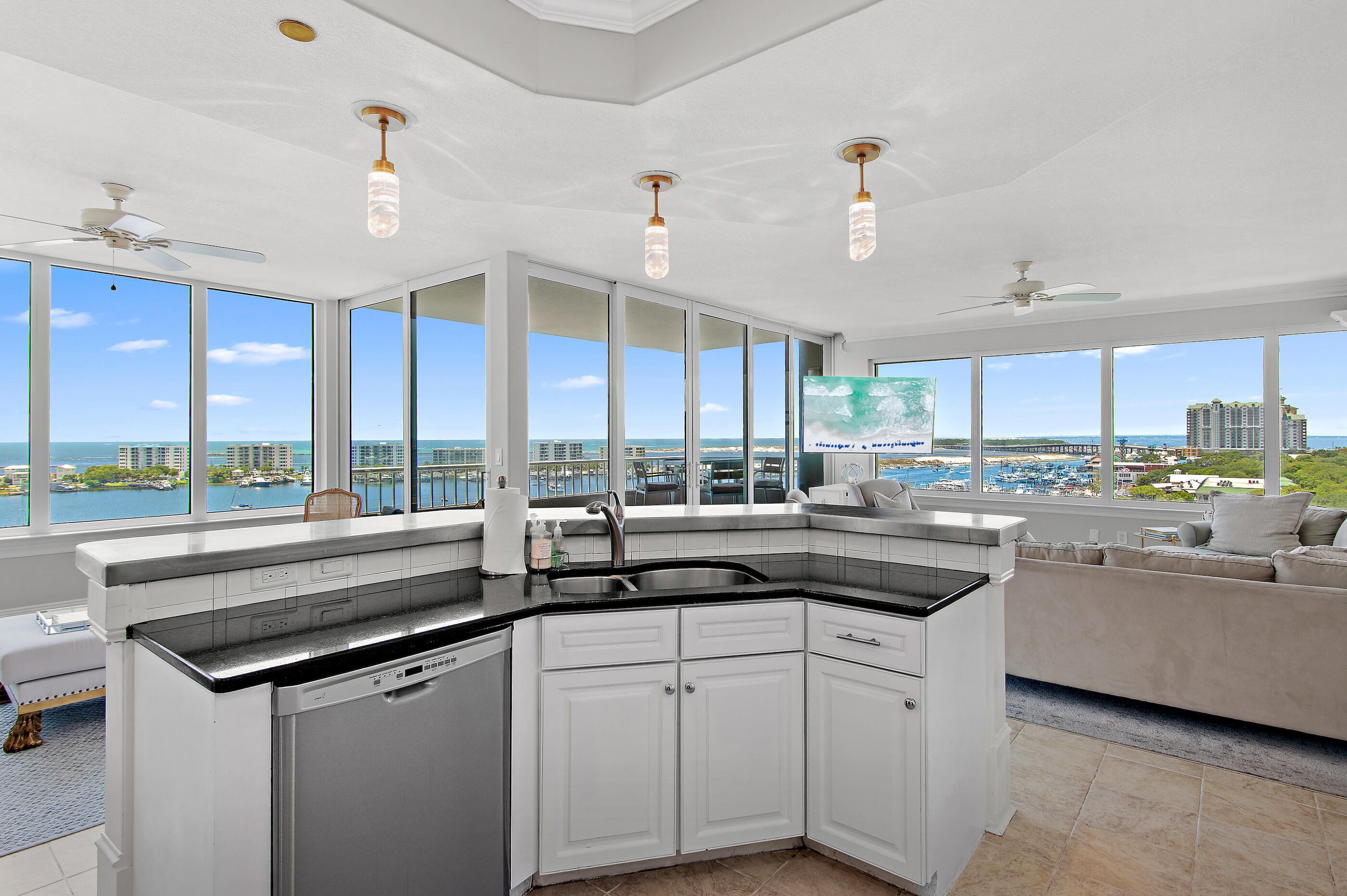 DESTIN YACHT CLUB - Residential