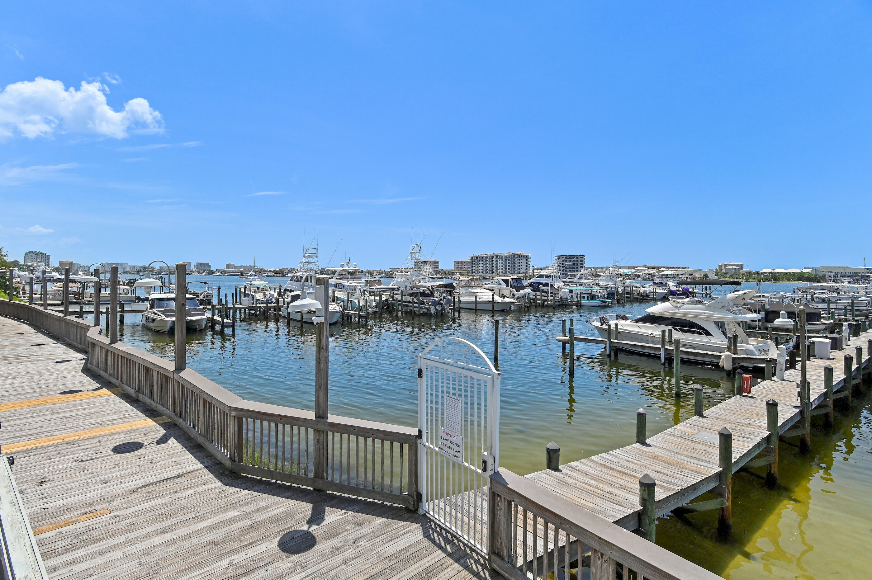 DESTIN YACHT CLUB - Residential