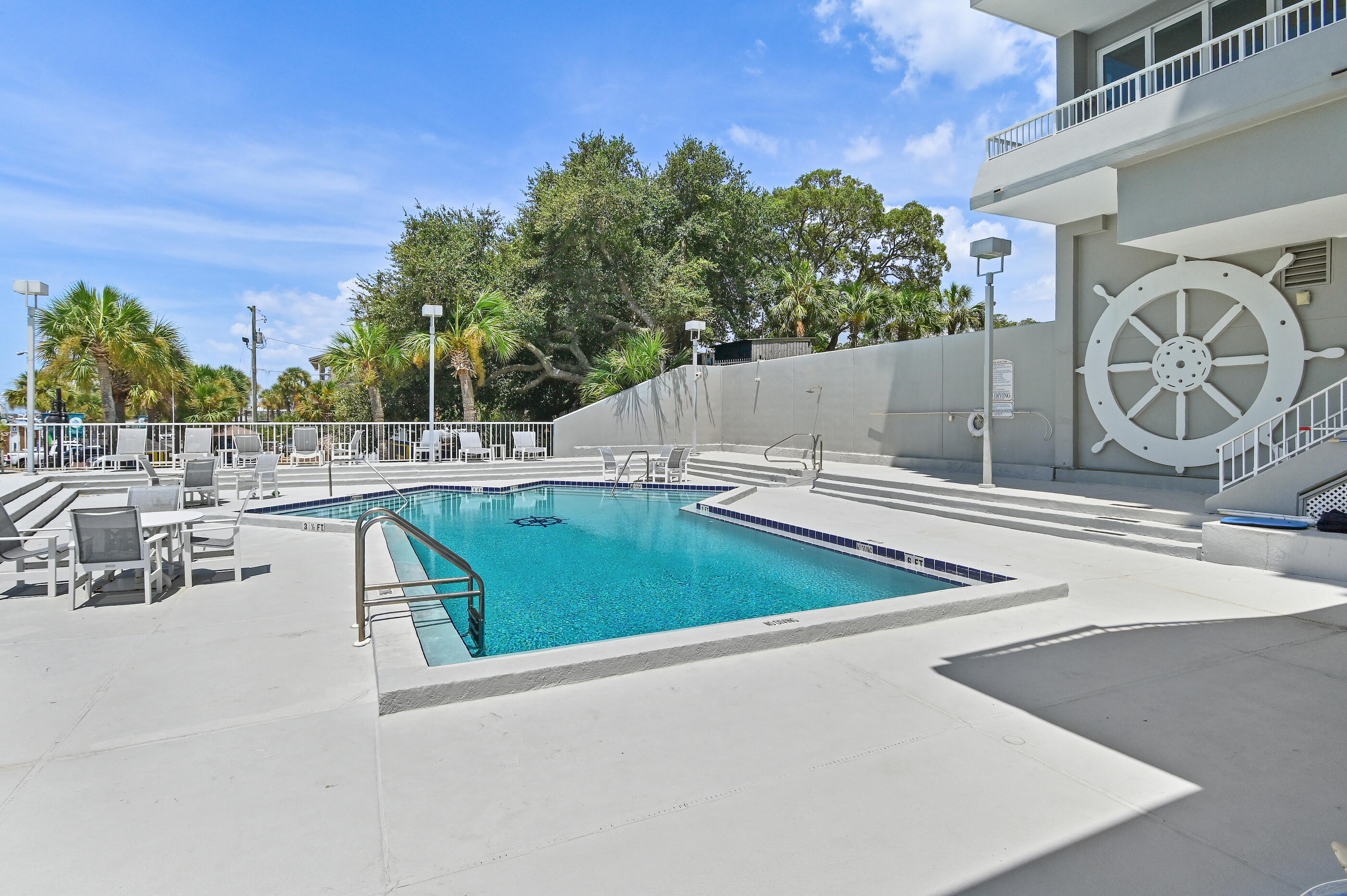 DESTIN YACHT CLUB - Residential