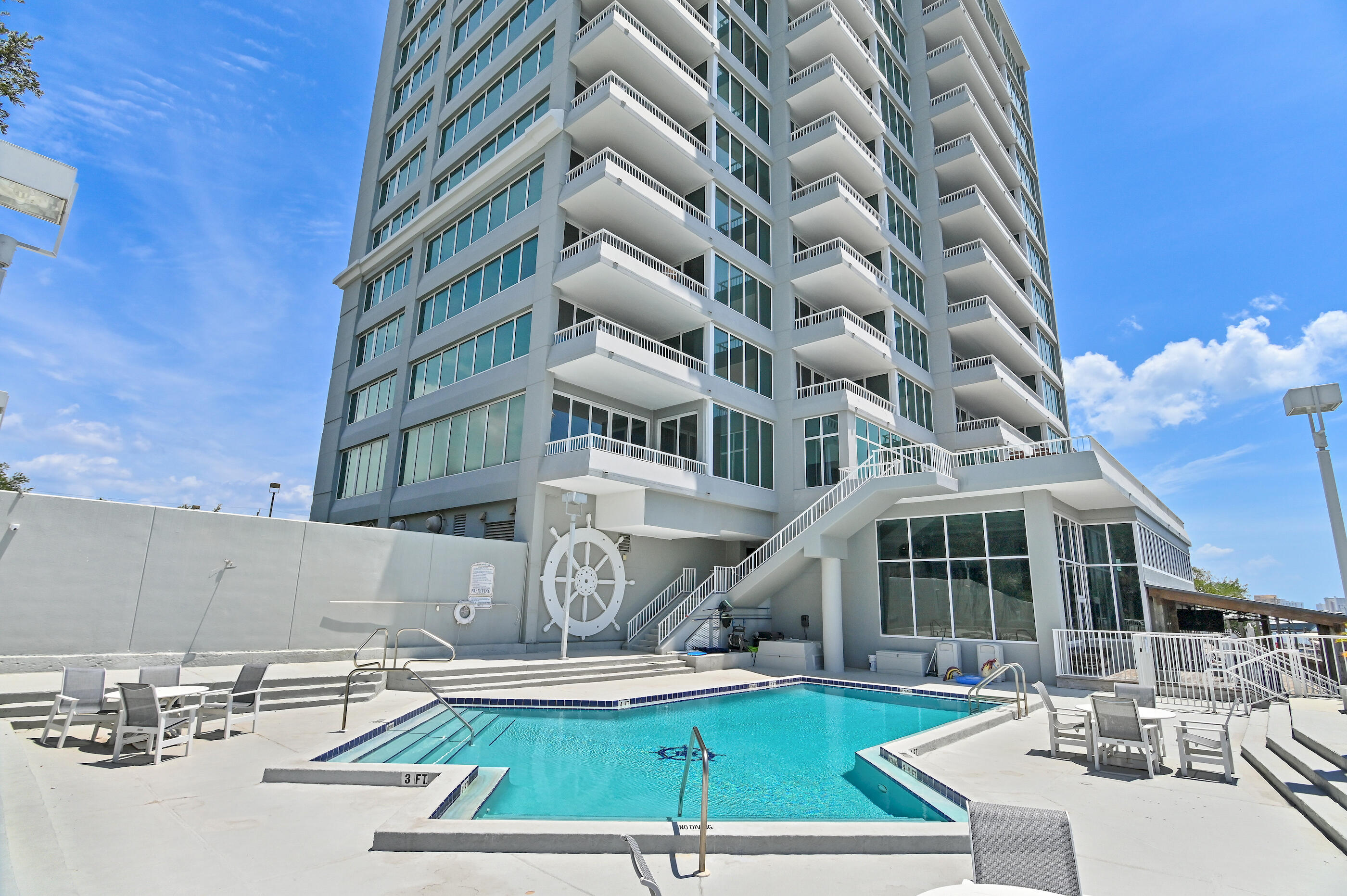 DESTIN YACHT CLUB - Residential