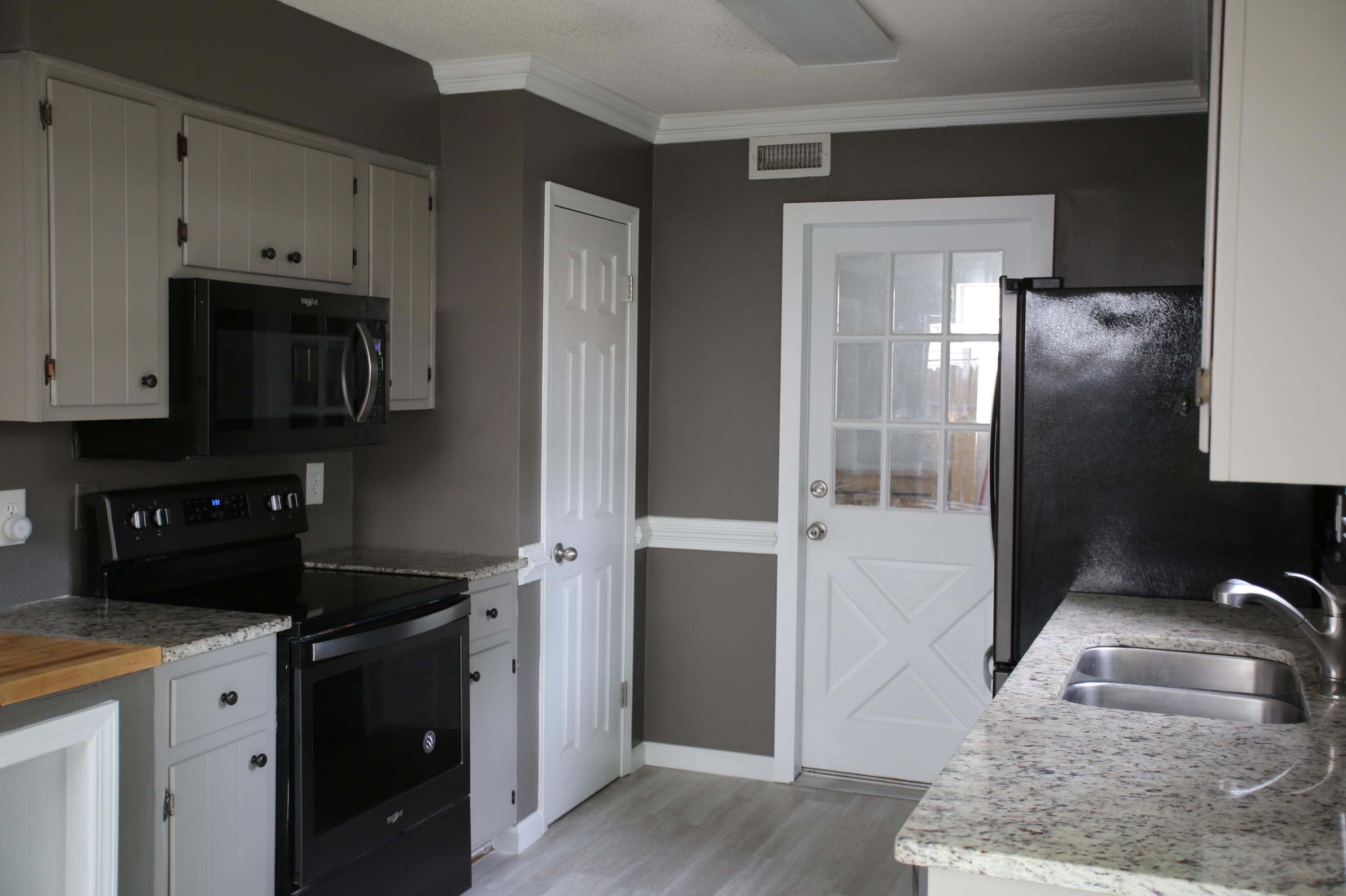 WILLOW BEND PH I LOT 8 - Residential