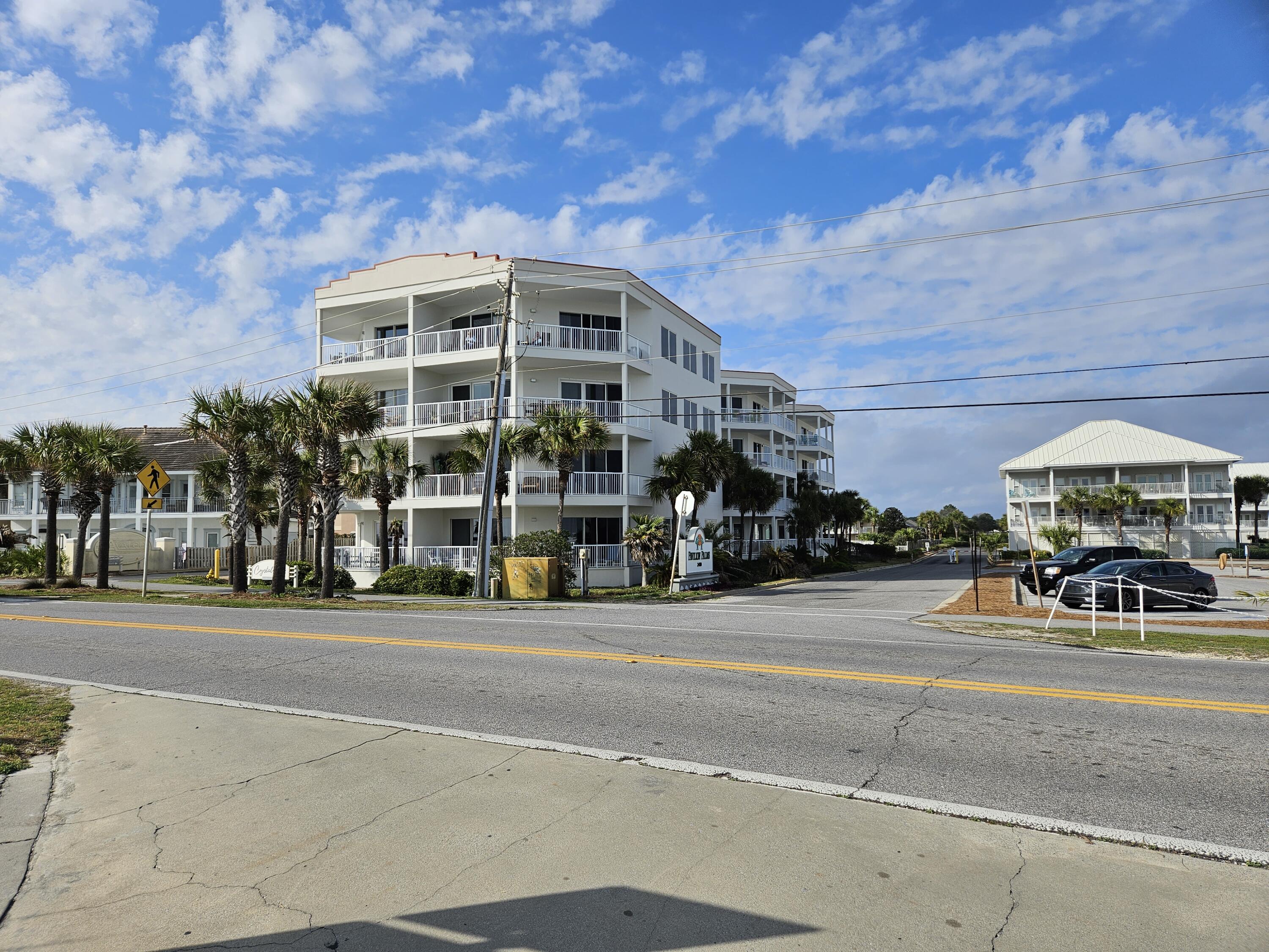 CRYSTAL VIEW CONDO - Residential