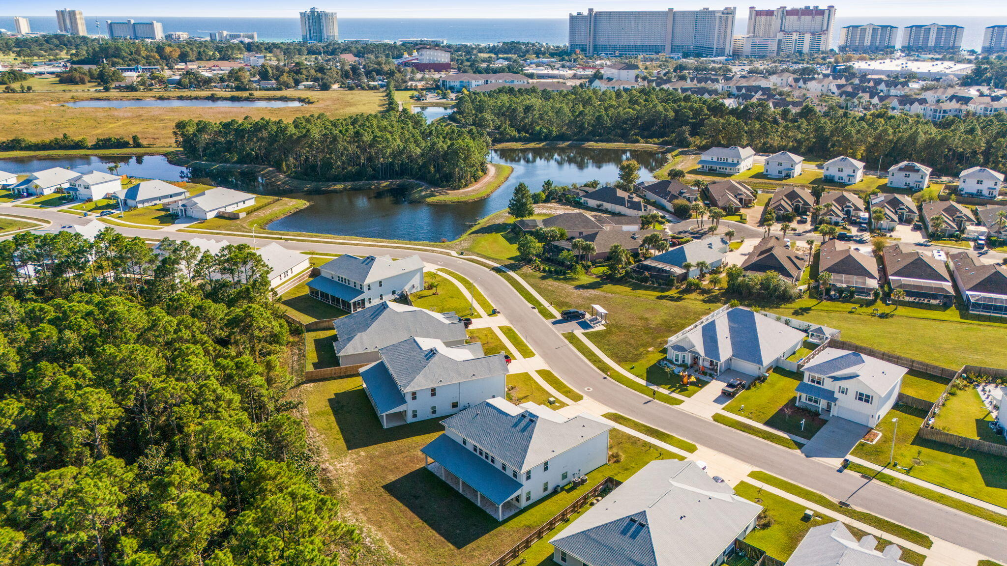 TIERRA VERDE - Residential