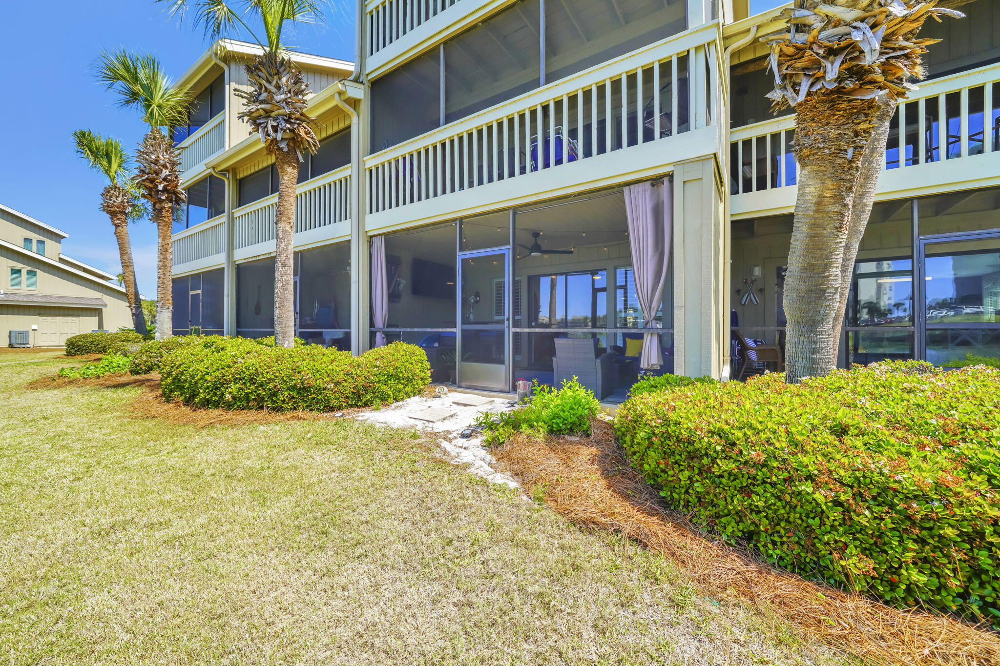 SEASCAPE CONDO PH 7 - Residential