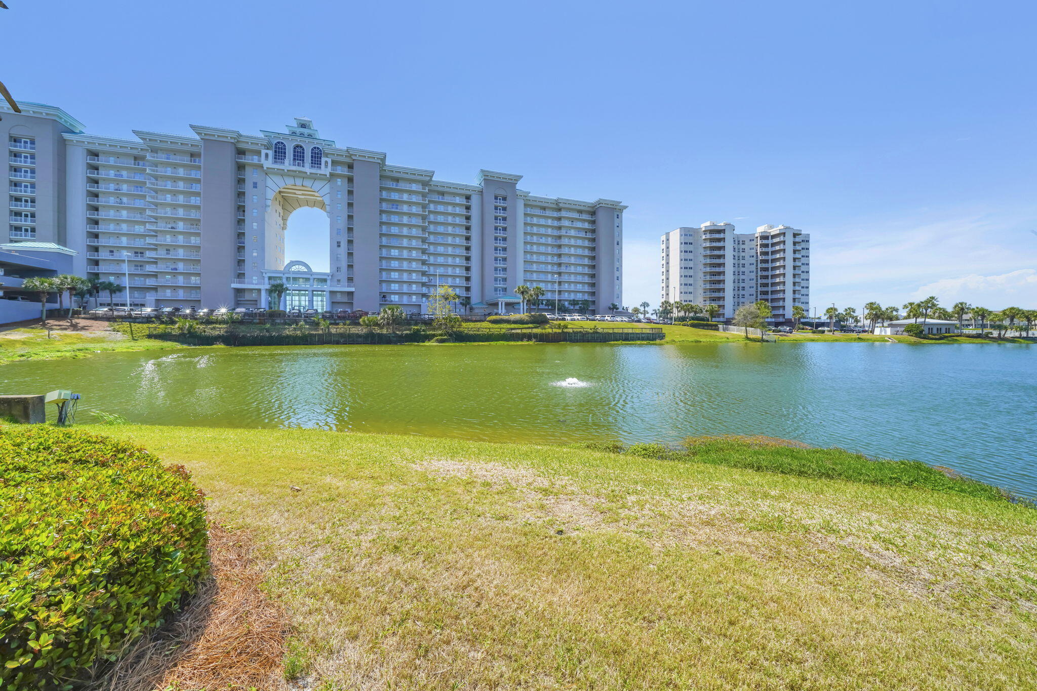 SEASCAPE CONDO PH 7 - Residential