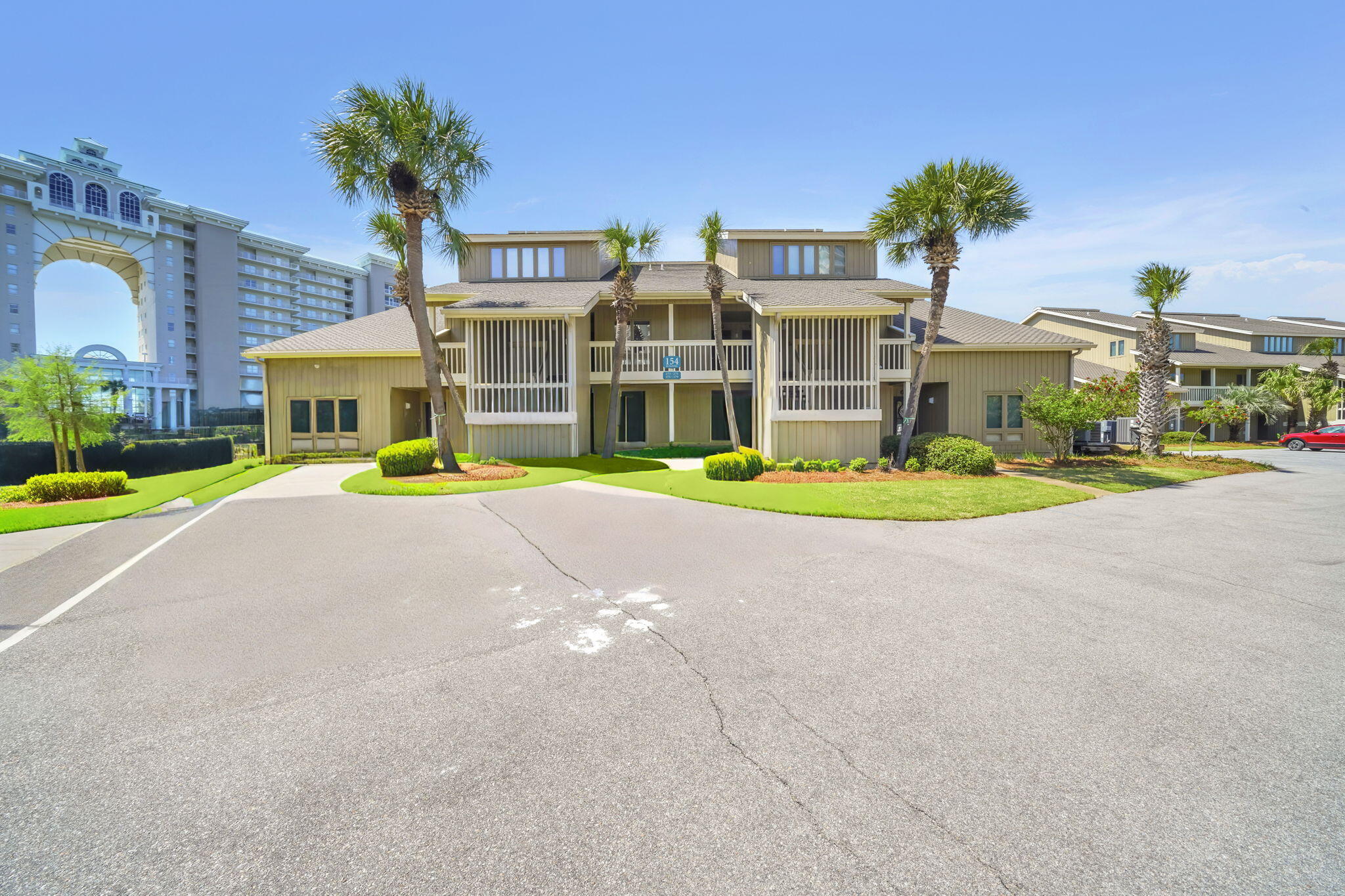 SEASCAPE CONDO PH 7 - Residential