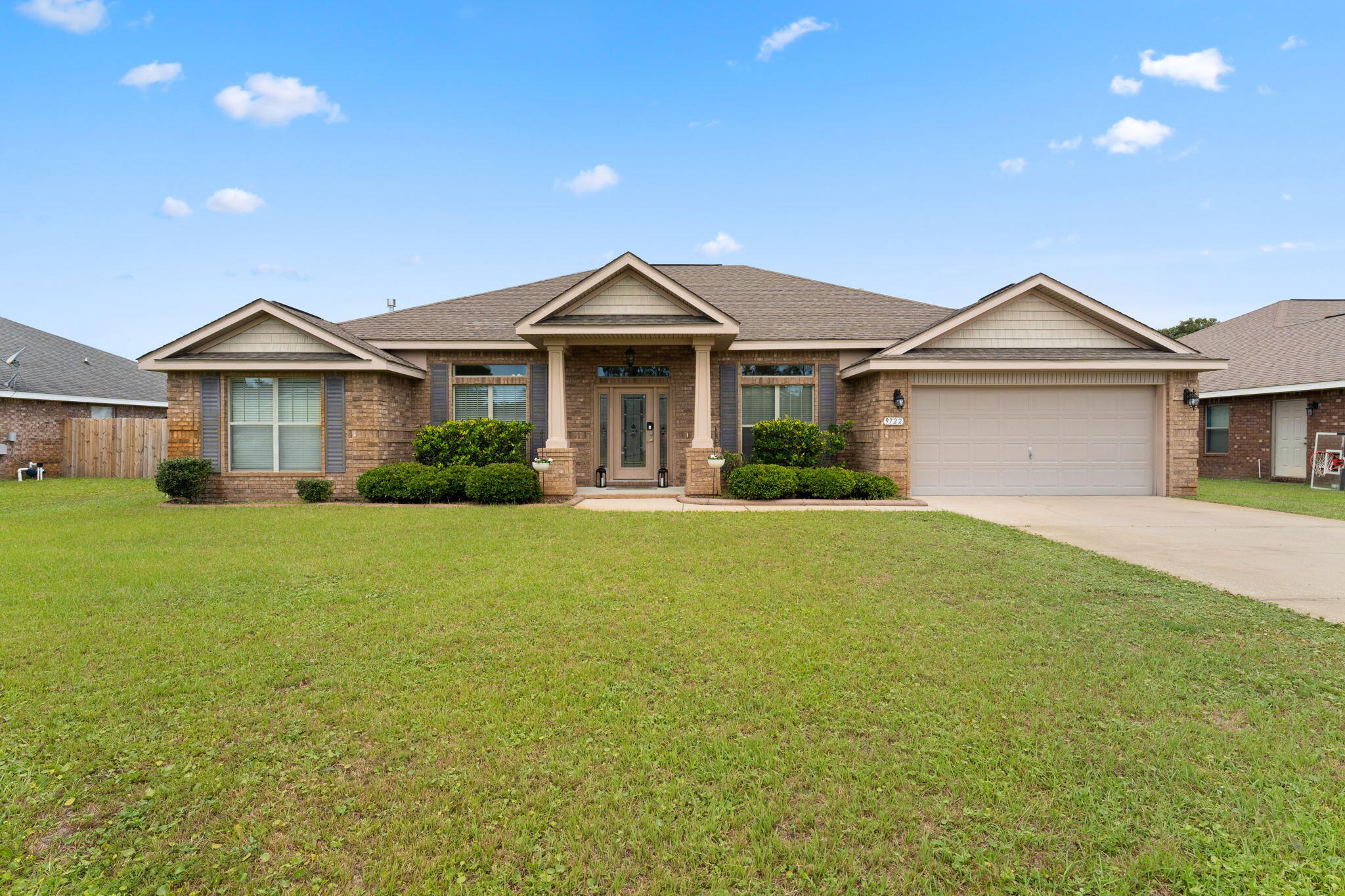 THE MEADOWS - Residential