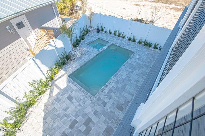 HOLLYWOOD BEACH - Residential