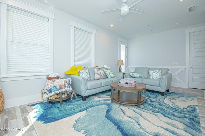 HOLLYWOOD BEACH - Residential