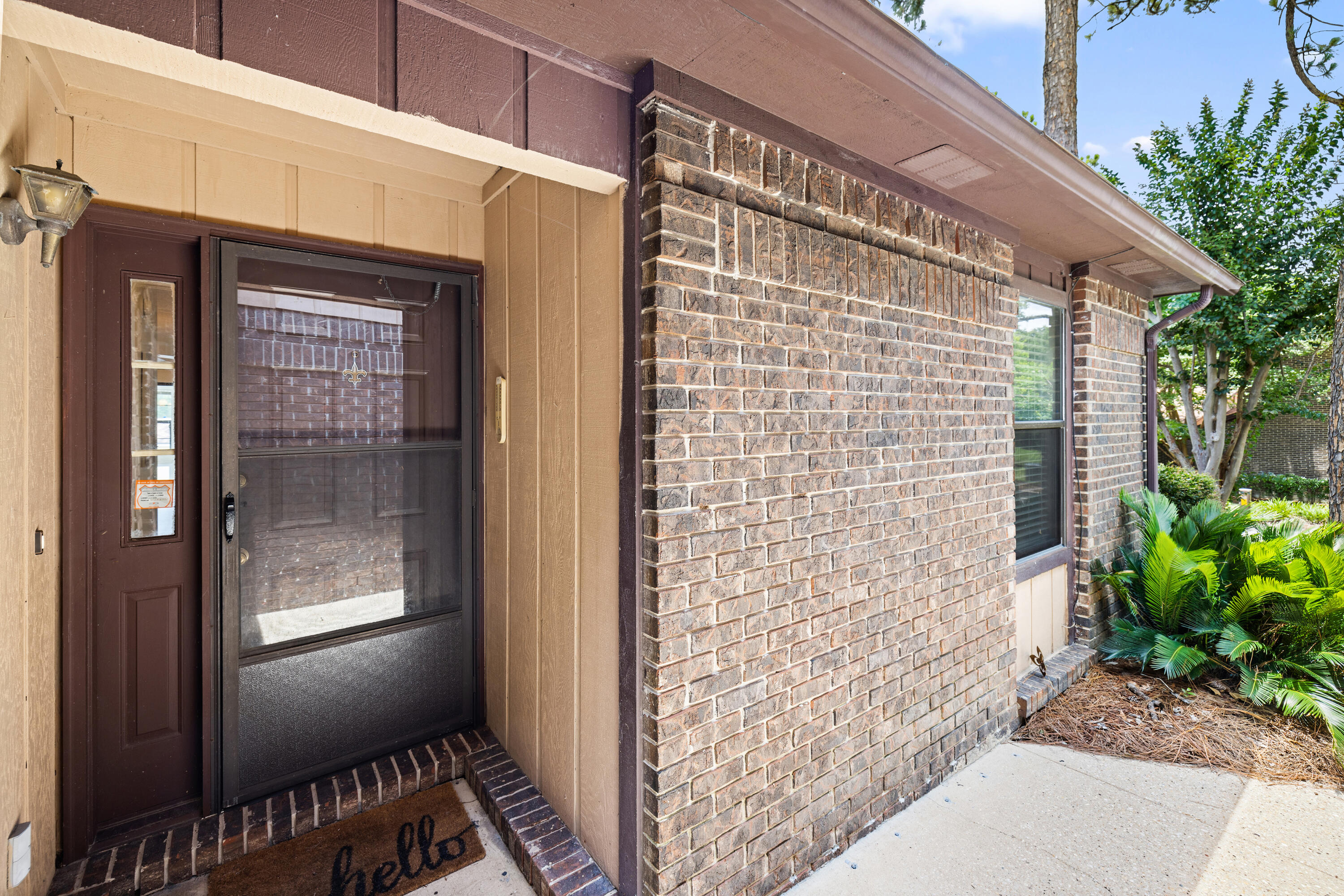 HIDDEN COVE T/H - Residential