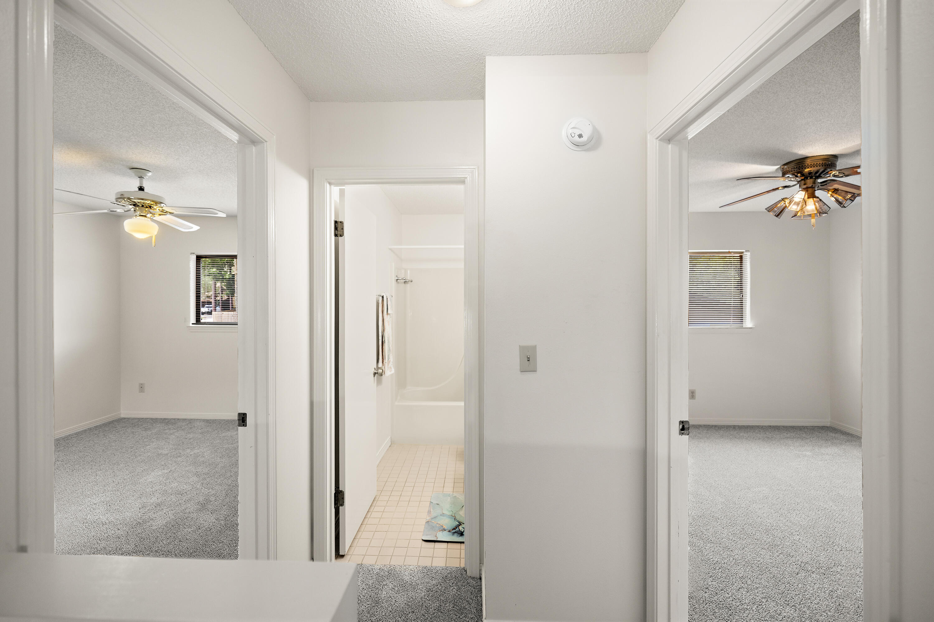 HIDDEN COVE T/H - Residential