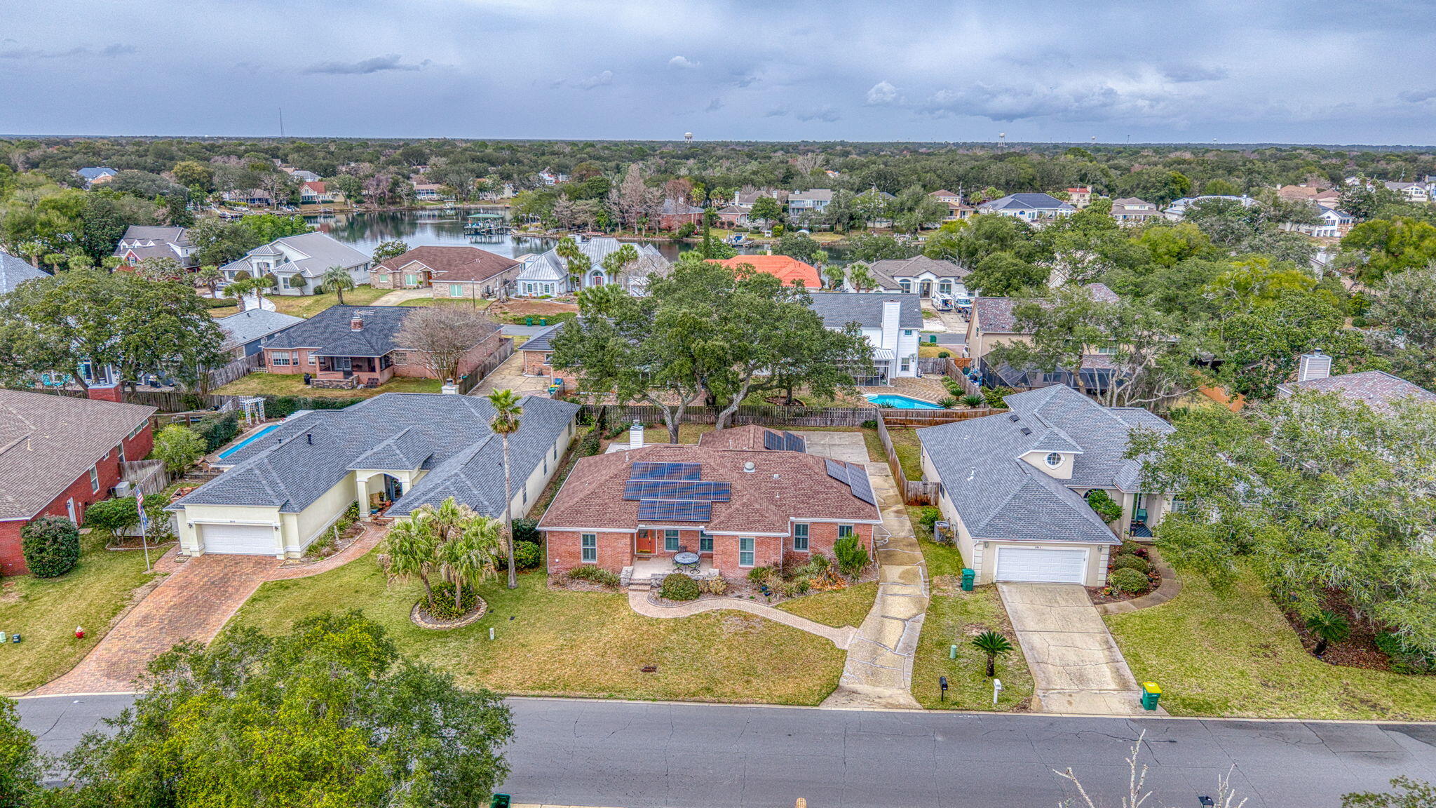 LAKE POINTE - Residential