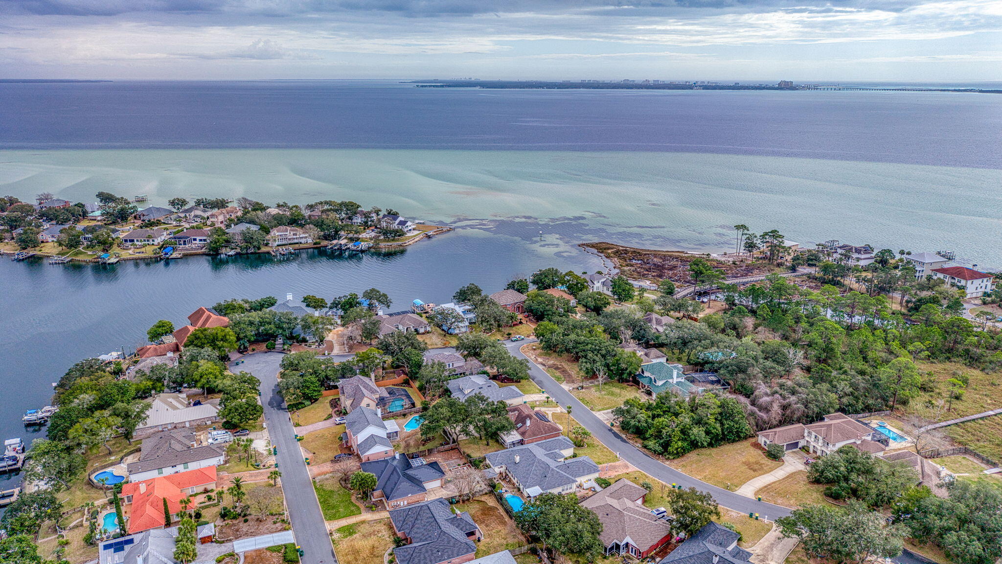 LAKE POINTE - Residential