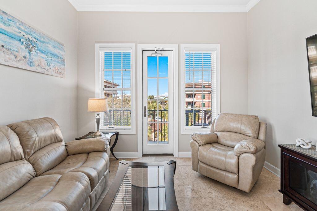 VILLAGE OF SOUTH WALTON BEACH - Residential
