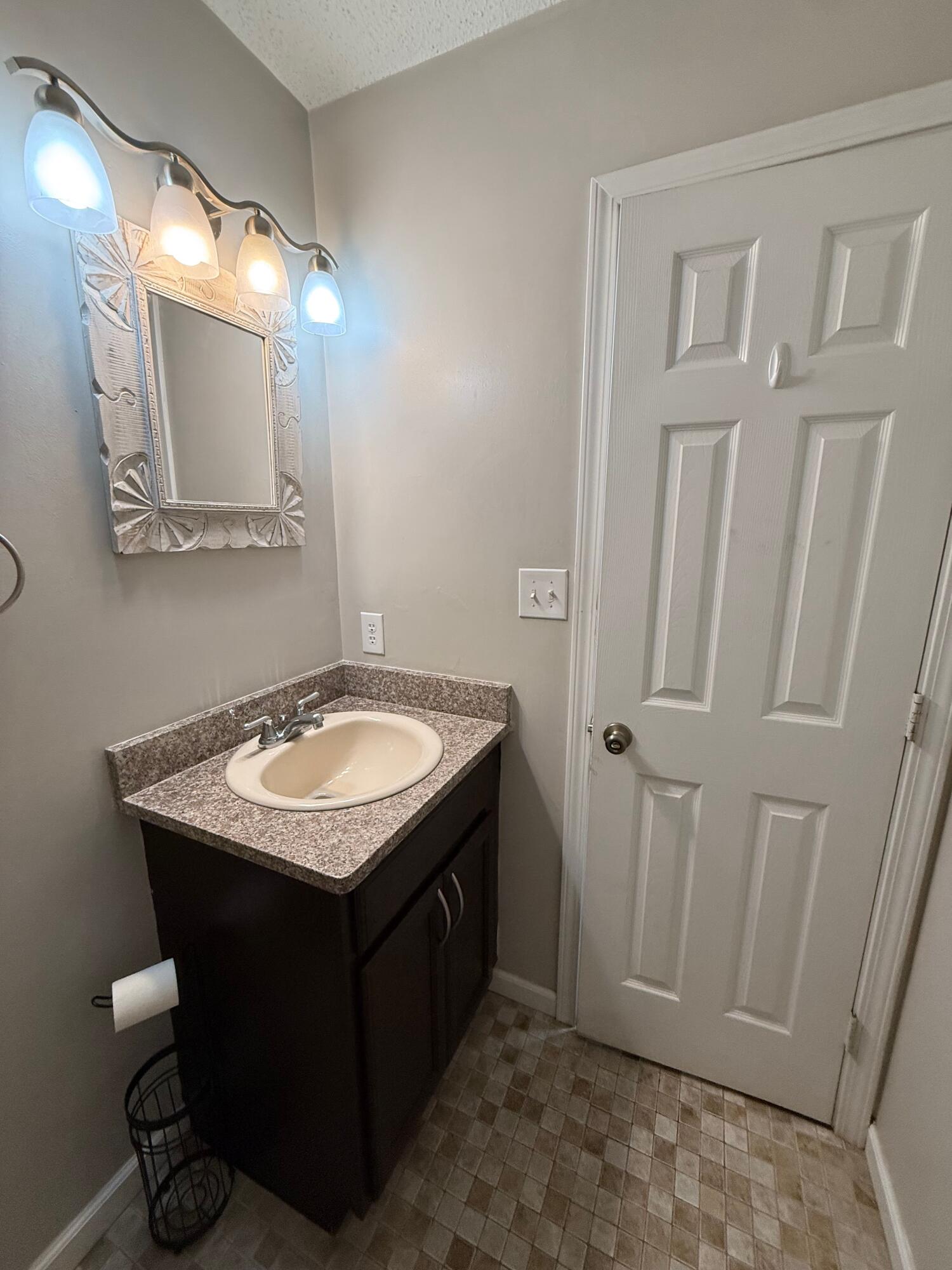 hidden trails ph 1 lot 13 - Residential Lease