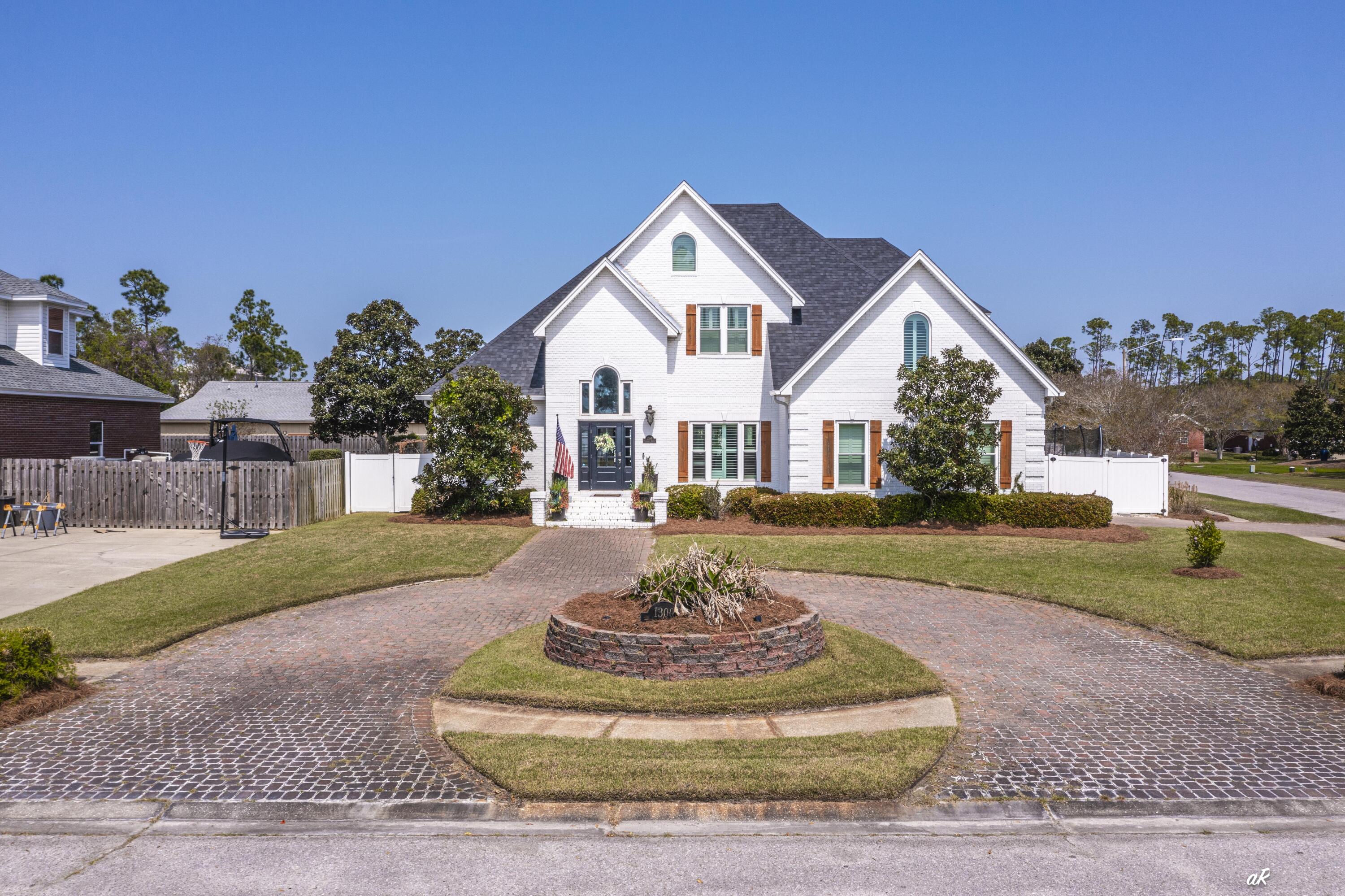 CANDLEWICK ACRES - Residential