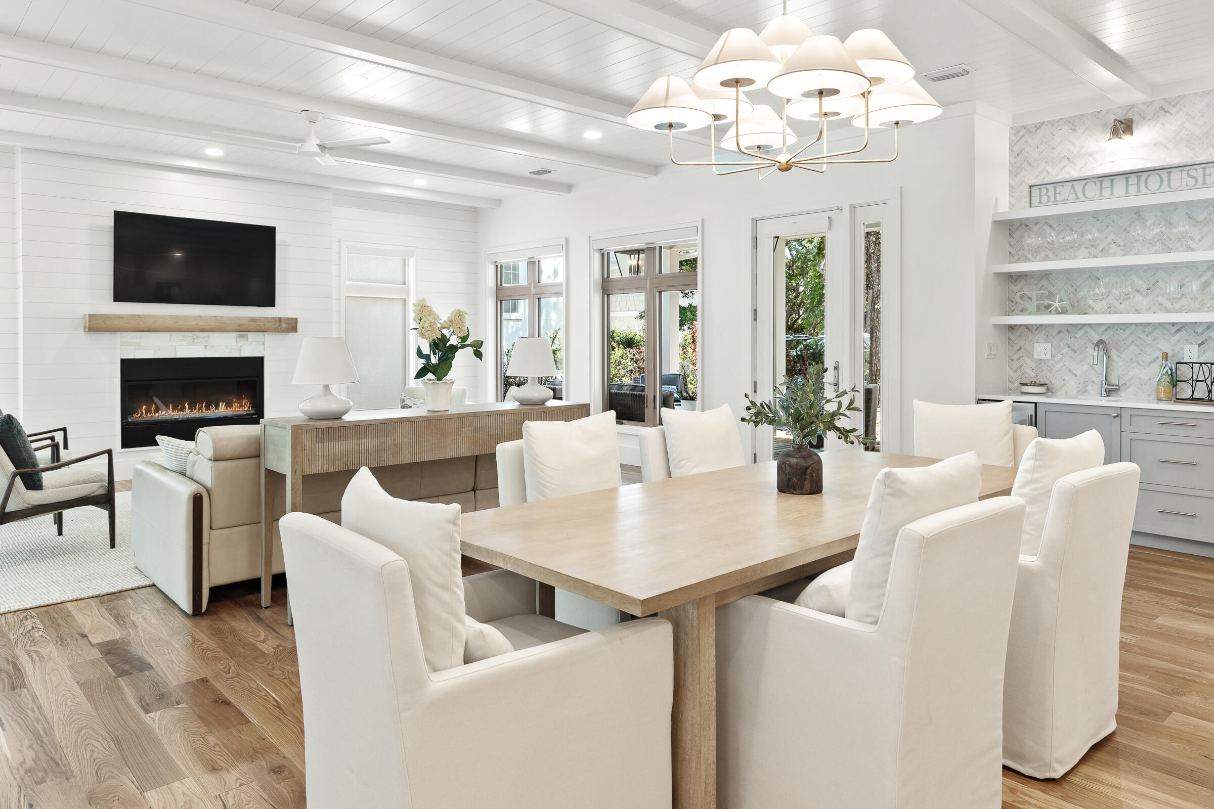 SEAGROVE SHORES 4TH ADD - Residential