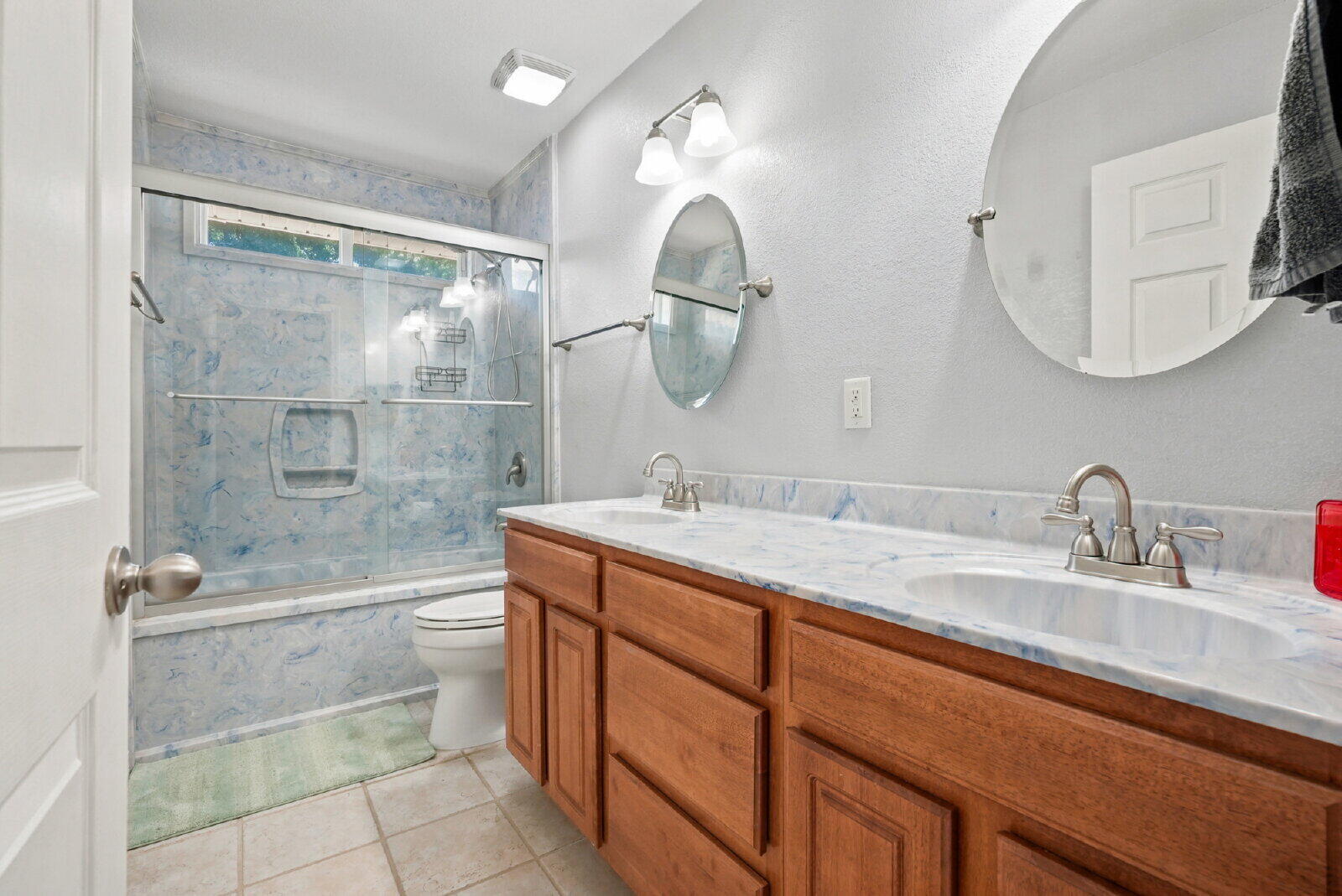 SUGAR CREEK S/D - Residential Lease