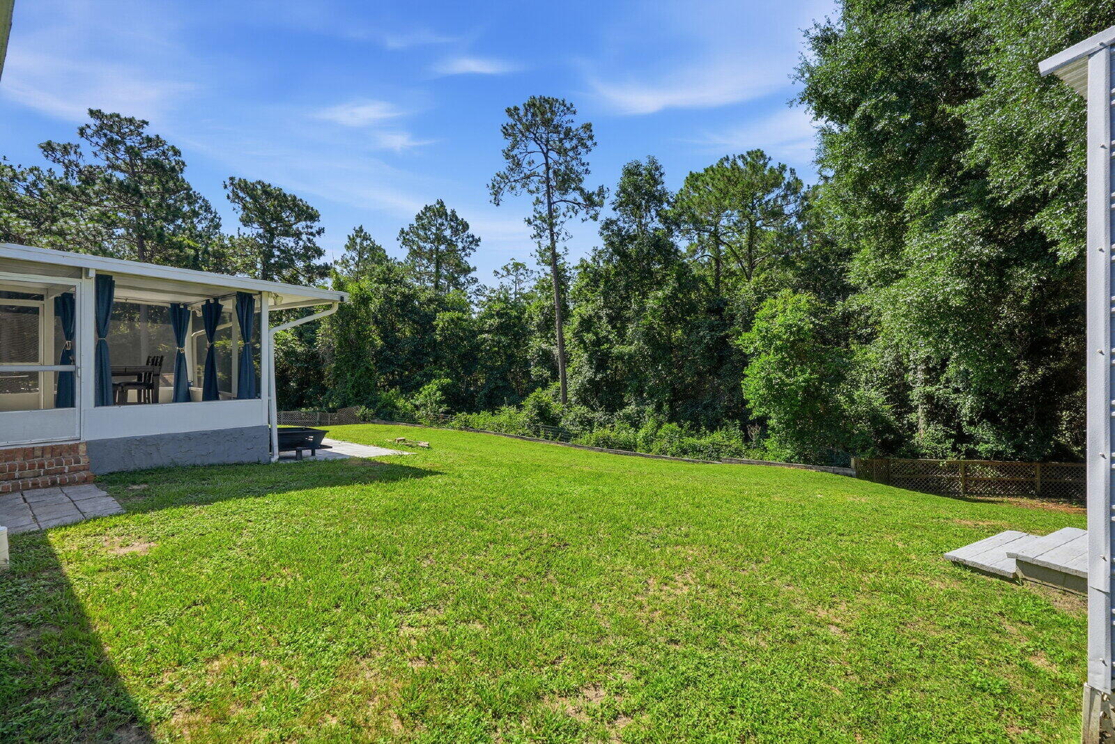 SUGAR CREEK S/D - Residential Lease