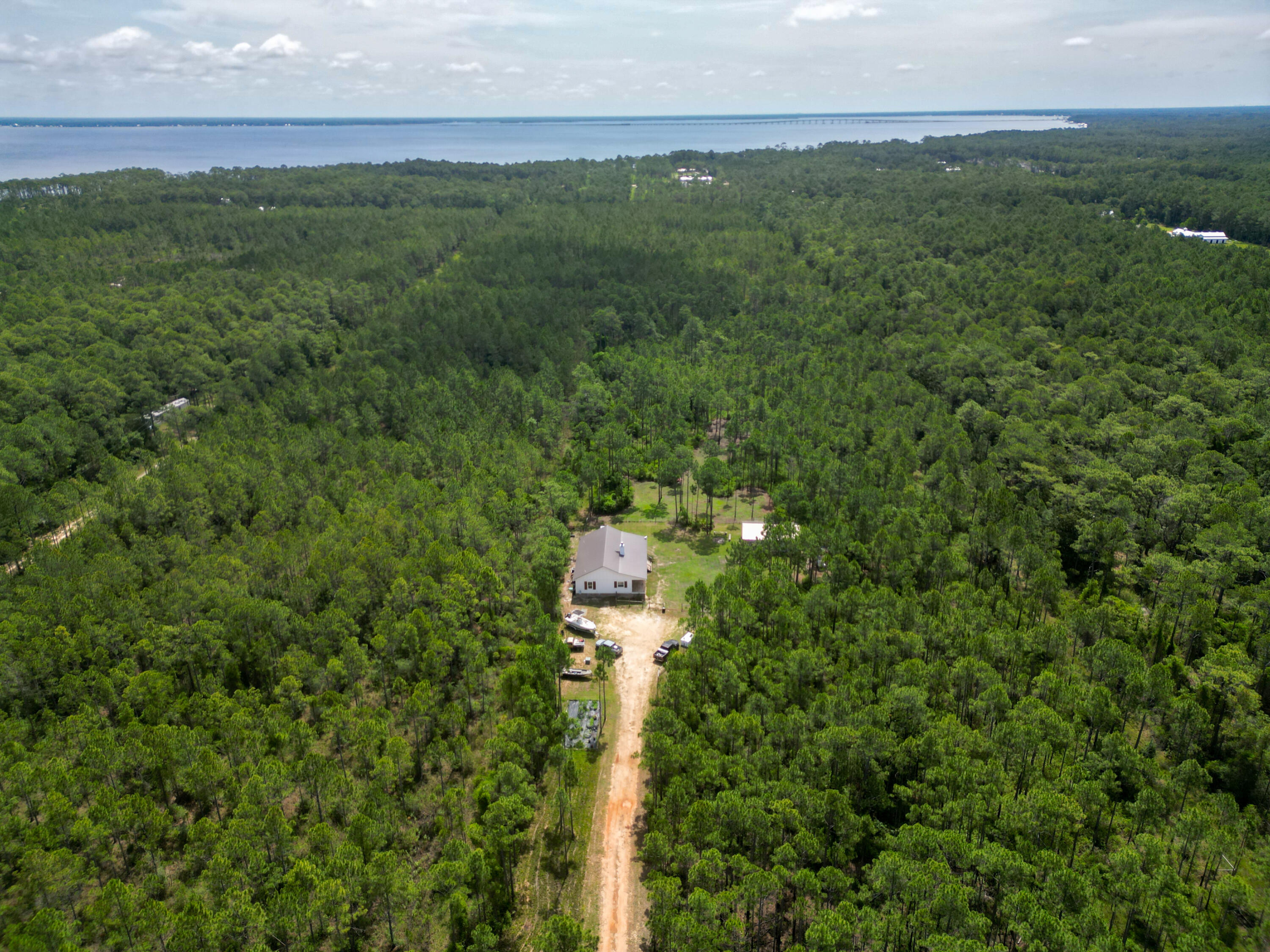 NO RECORDED SUBDIVISION - Land