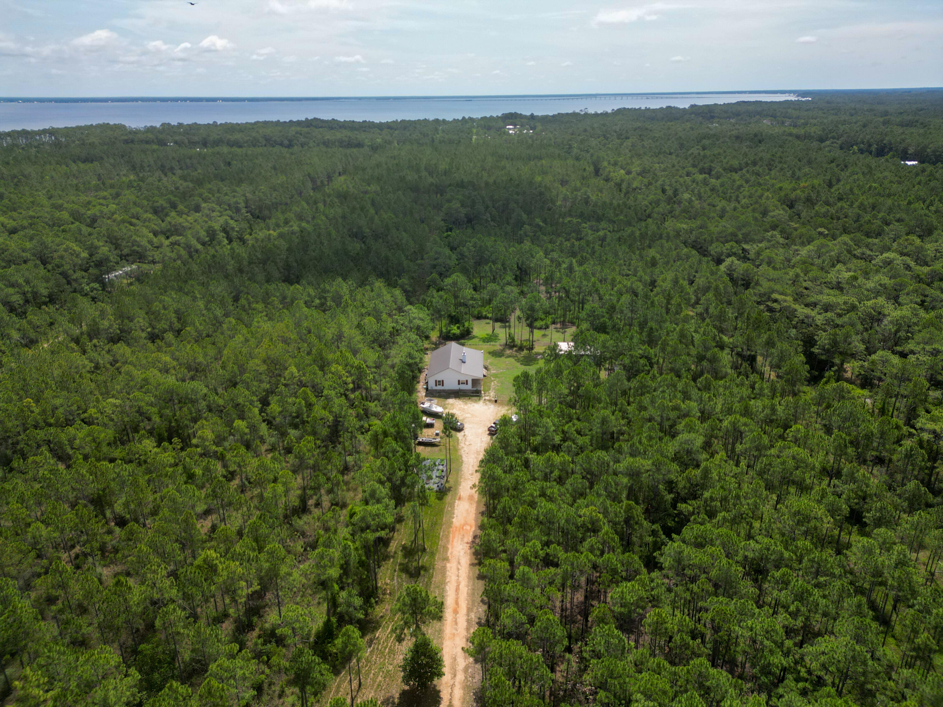 NO RECORDED SUBDIVISION - Land