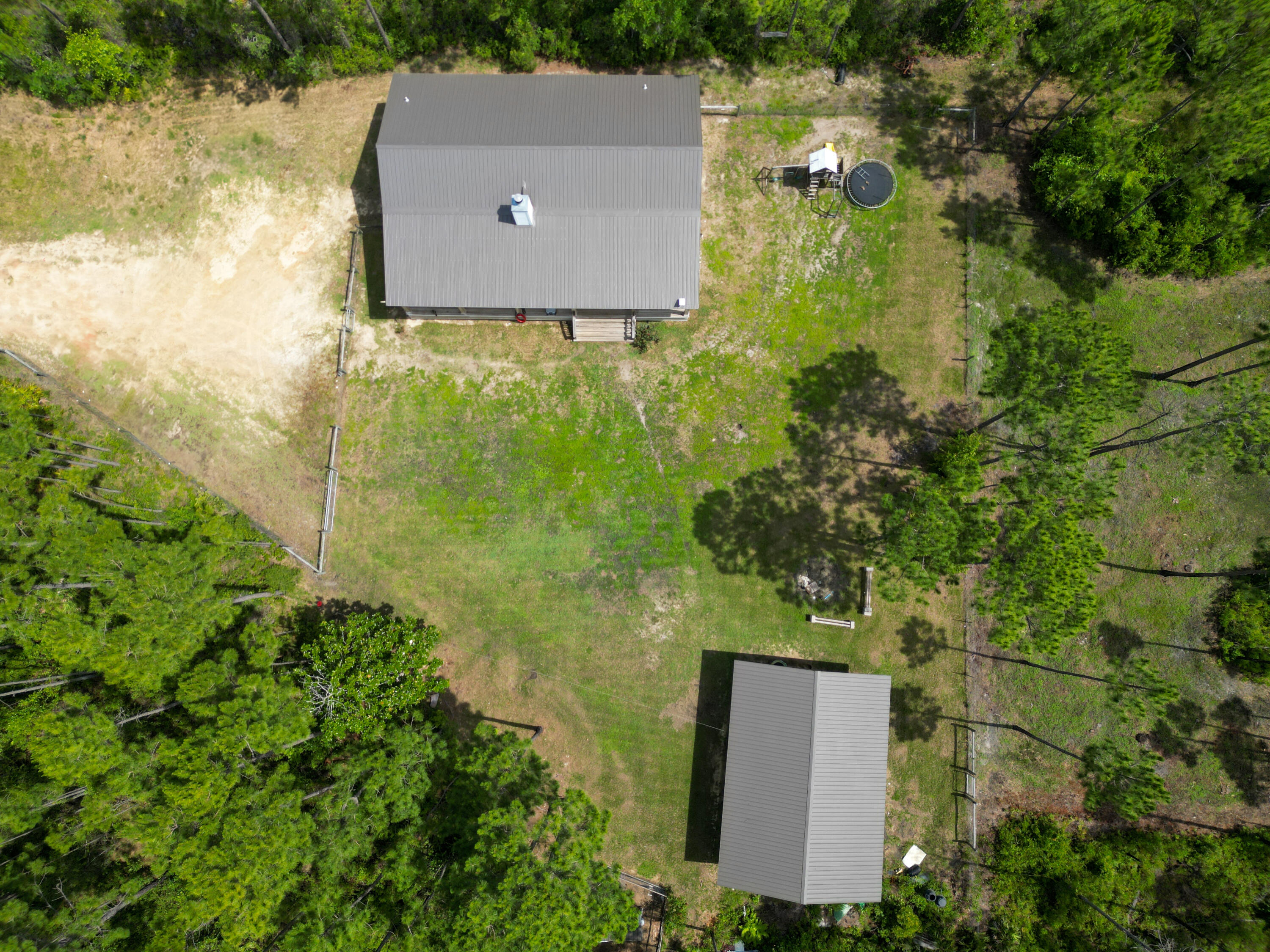 NO RECORDED SUBDIVISION - Land