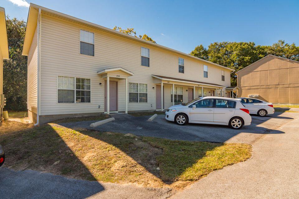 METES & BOUNDS - Residential Lease