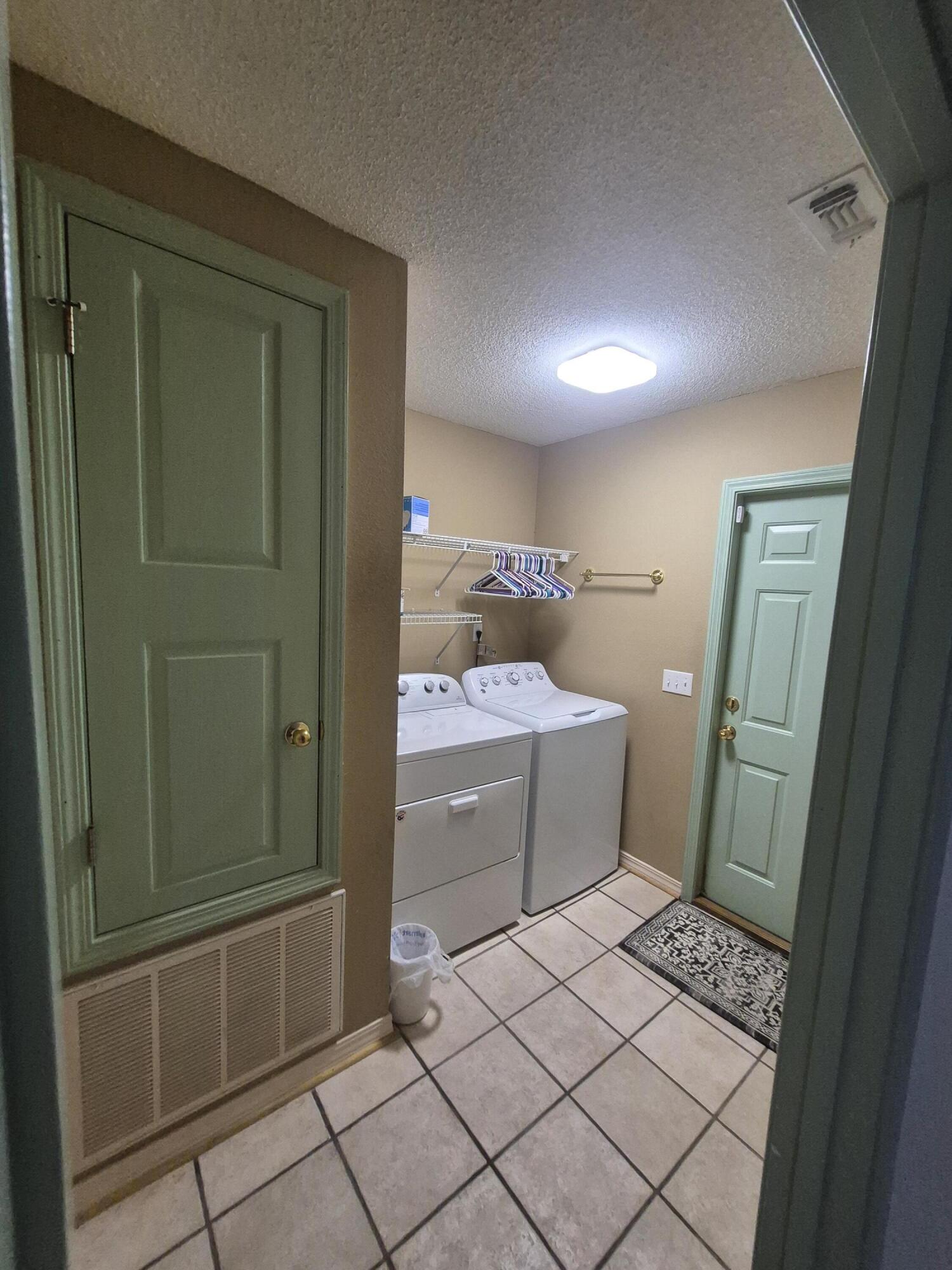 WATERFORD ESTATES S/D - Residential