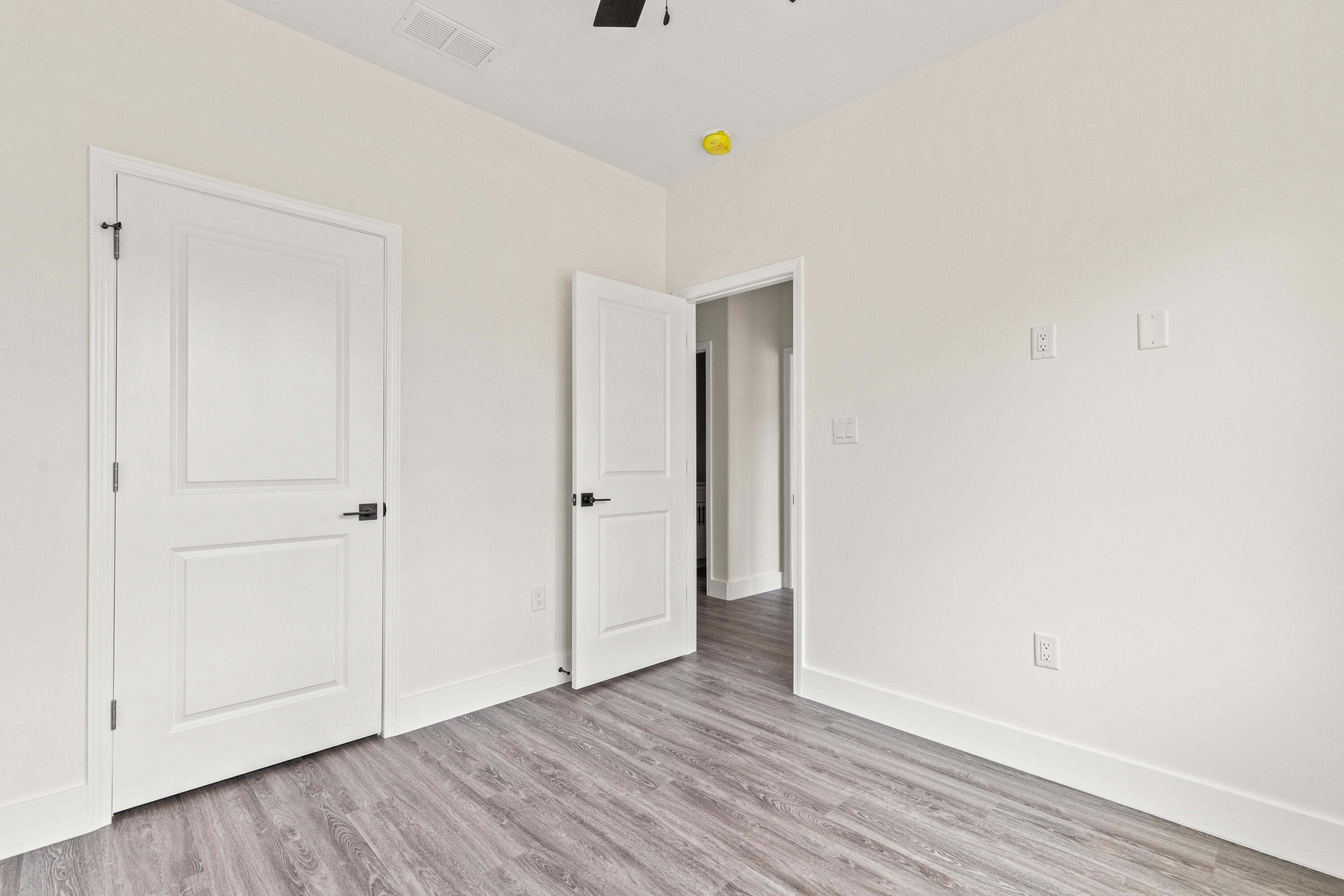 TOWN OF SANTA ROSA - Residential Lease