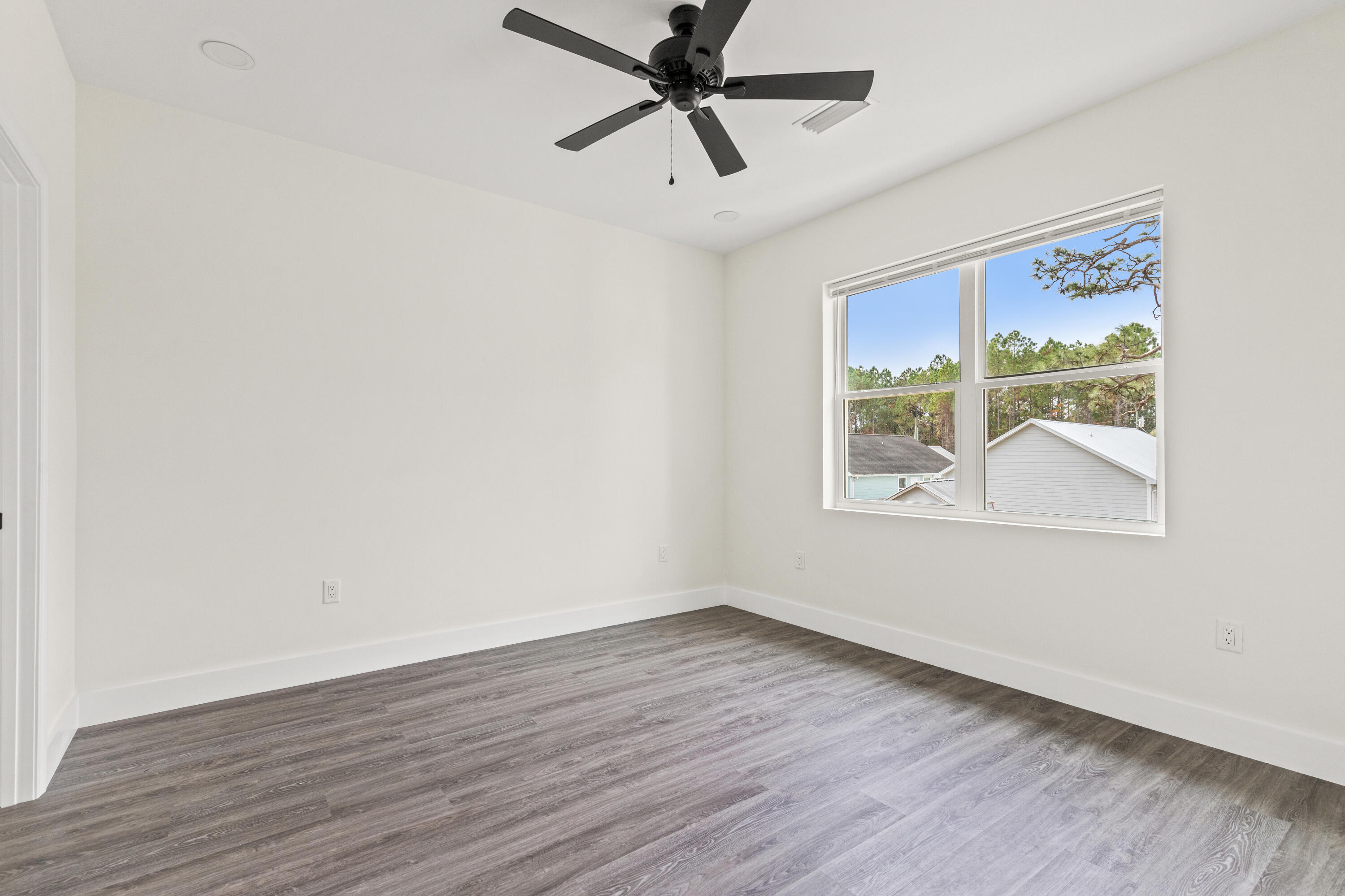 TOWN OF SANTA ROSA - Residential Lease