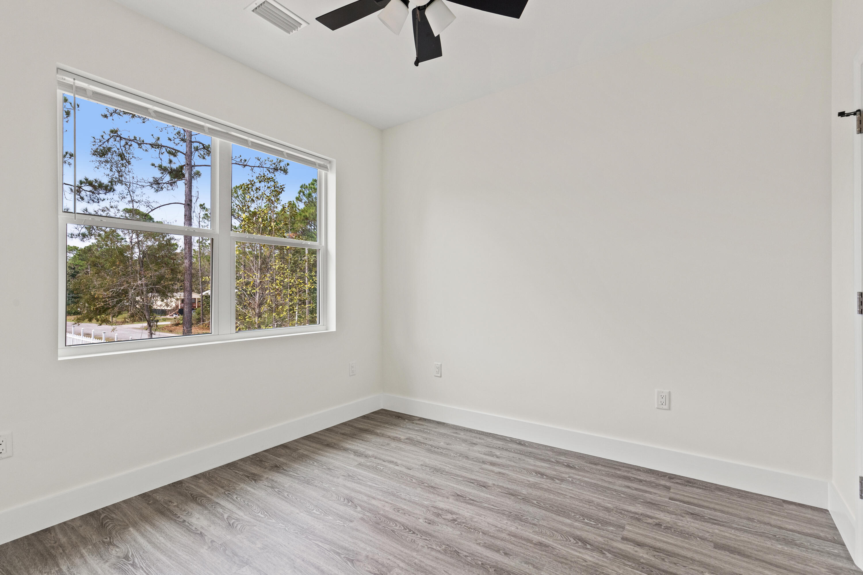TOWN OF SANTA ROSA - Residential Lease