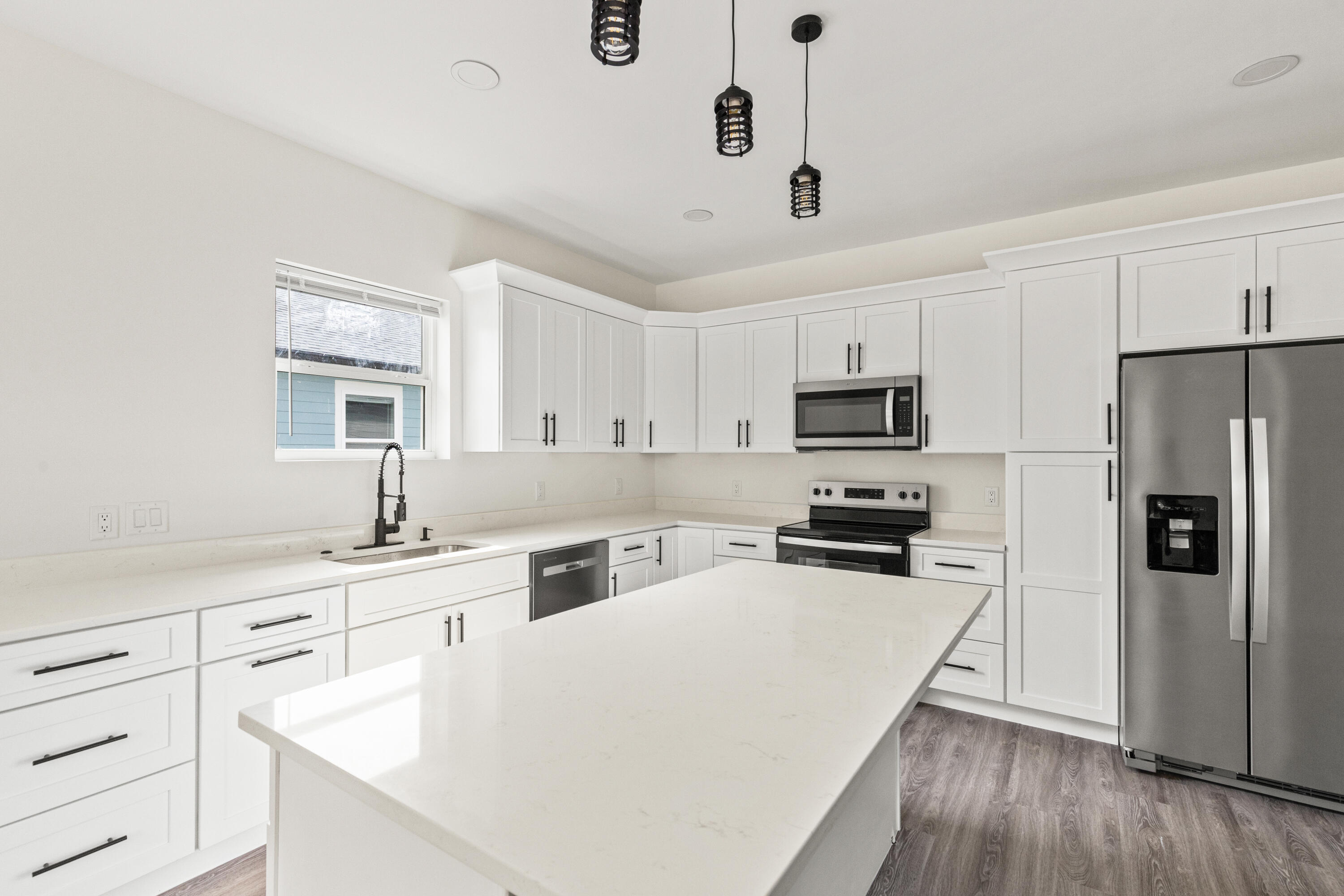 TOWN OF SANTA ROSA - Residential Lease