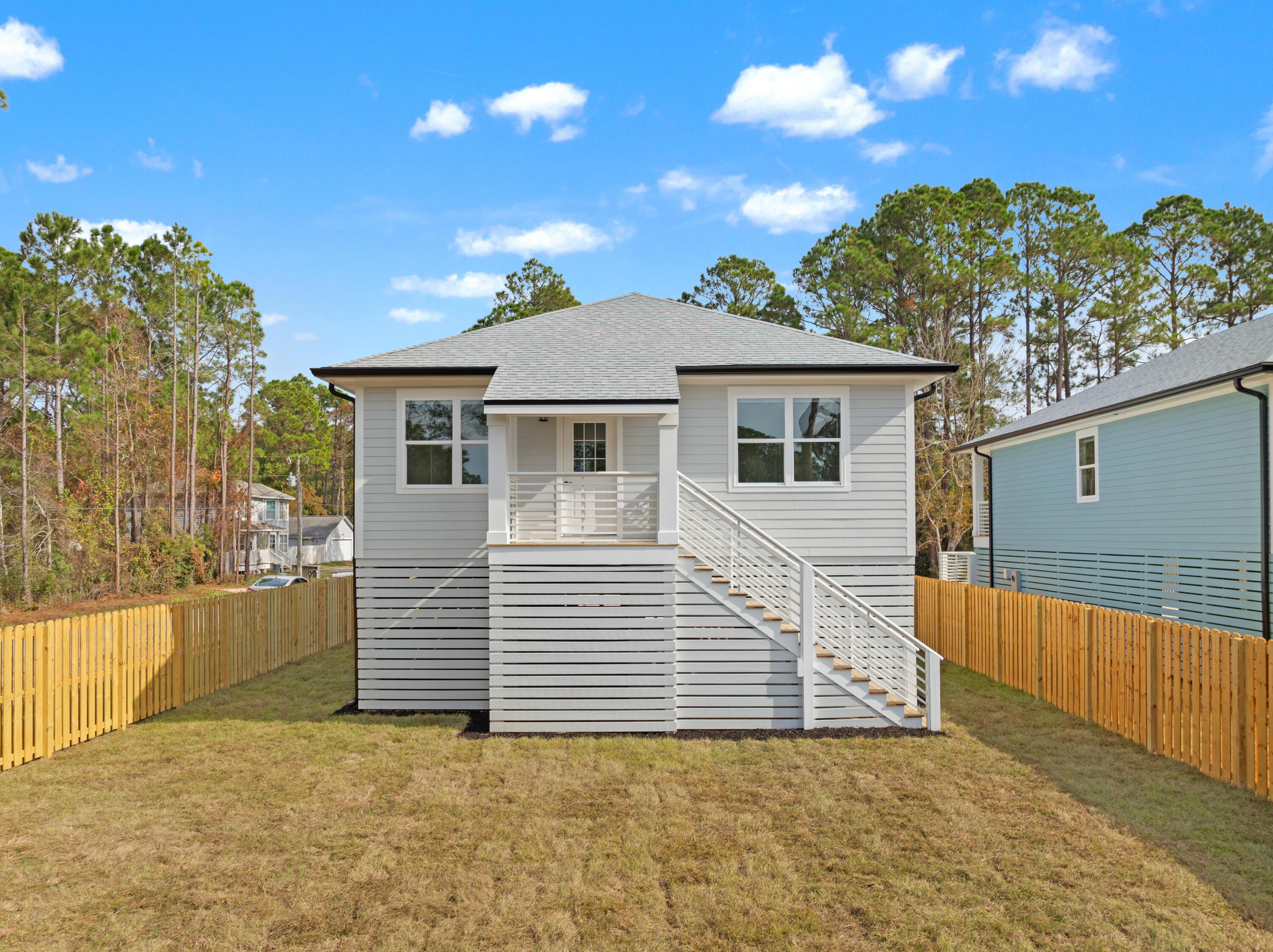 TOWN OF SANTA ROSA - Residential Lease