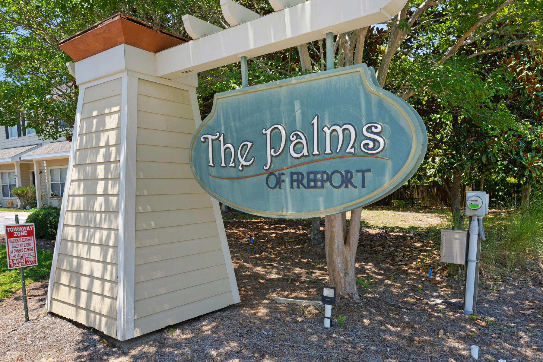 Located just 25 minutes from the beautiful beaches! Close to Santa Rosa Beach, Miramar Beach, Destin and Niceville! The Palms of Freeport offers amenities including a pool and pool house! (2) ASSIGNED PARKING spots and OVERFLOW parking. Schools, self-storage and shopping nearby. This END UNIT has granite counter tops, stainless appliances, plenty of storage, large bedrooms, a spacious floor plan, new blinds, new light fixtures, NEW LVP FLOORING and FRESH PAINT throughout! Washer and dryer hook up located on 2nd floor for added convenience. Photos are of an identical, recently completed unit. Non-smoking. Pets are allowed. Trash and lawn care included. No lease fees. NO MANAGEMENT APPLICATION FEES. Free 24 hr maintenance. Professionally managed by local Owner. Available IMMEDIATELY!
