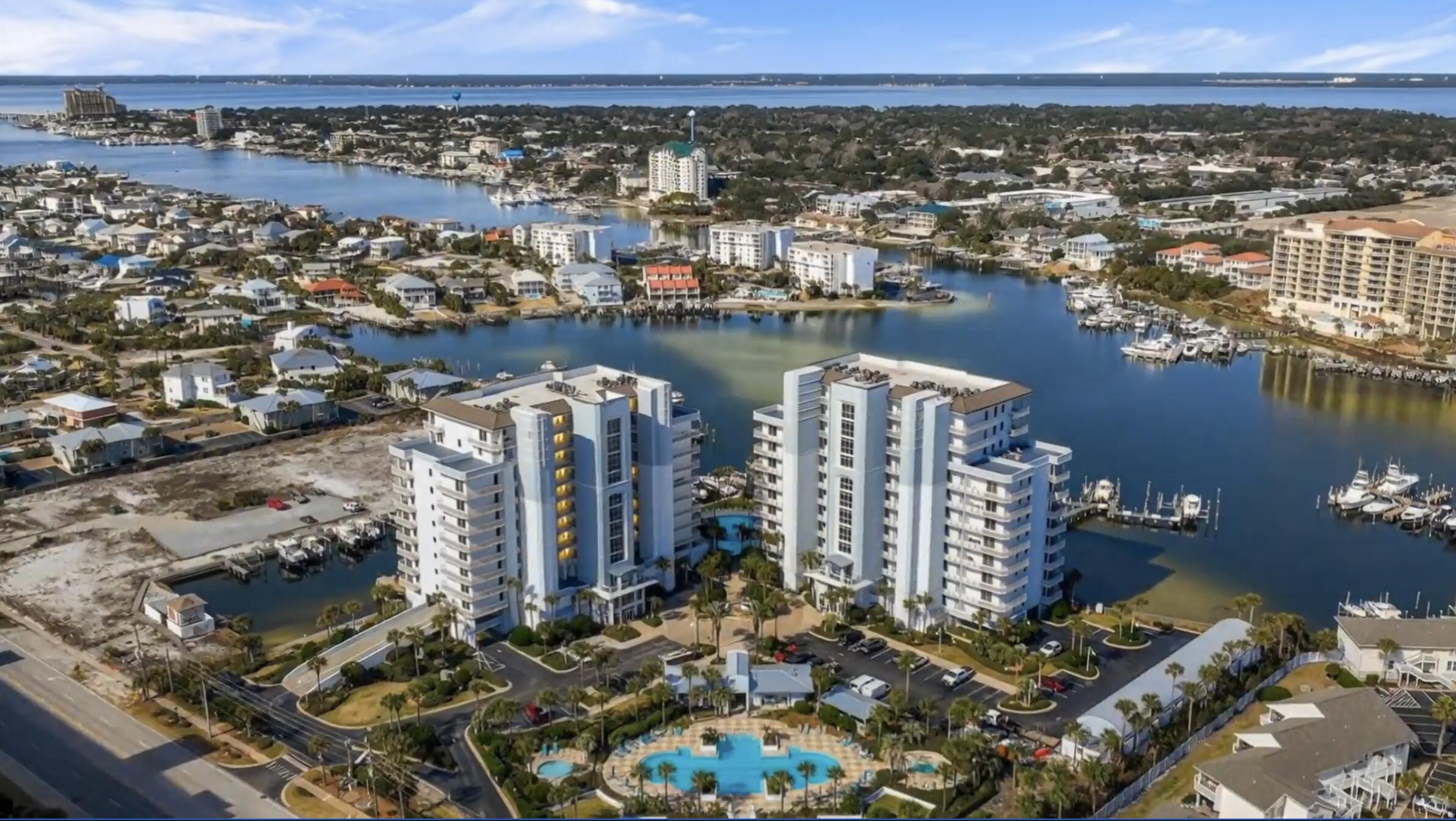 HARBOR LANDING - Residential