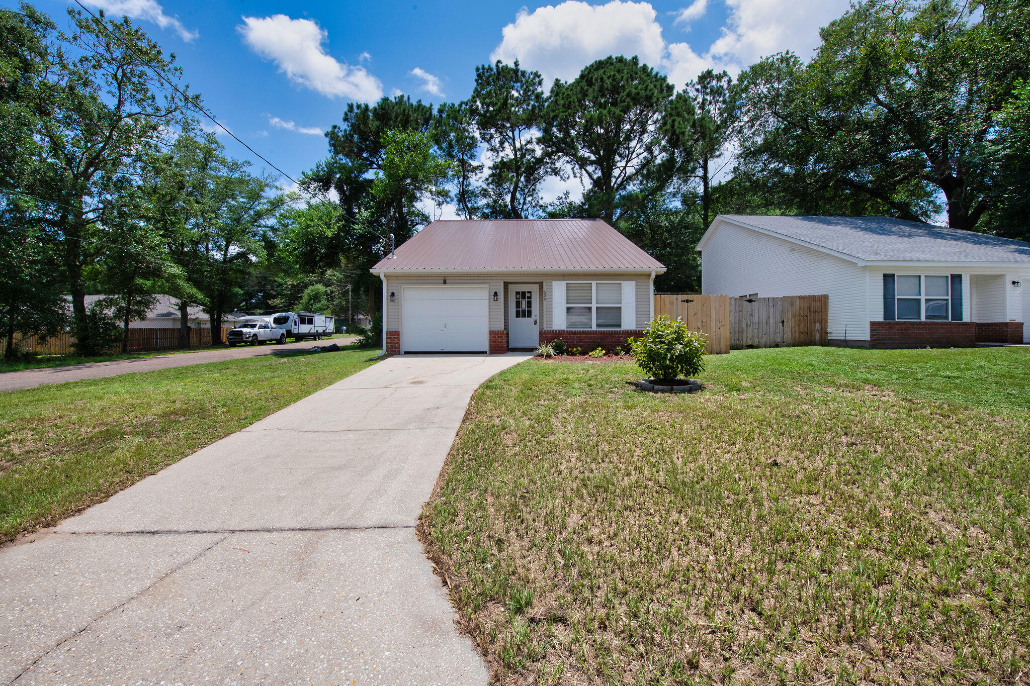 MORRIS ADDN TO CRESTVIEW - Residential