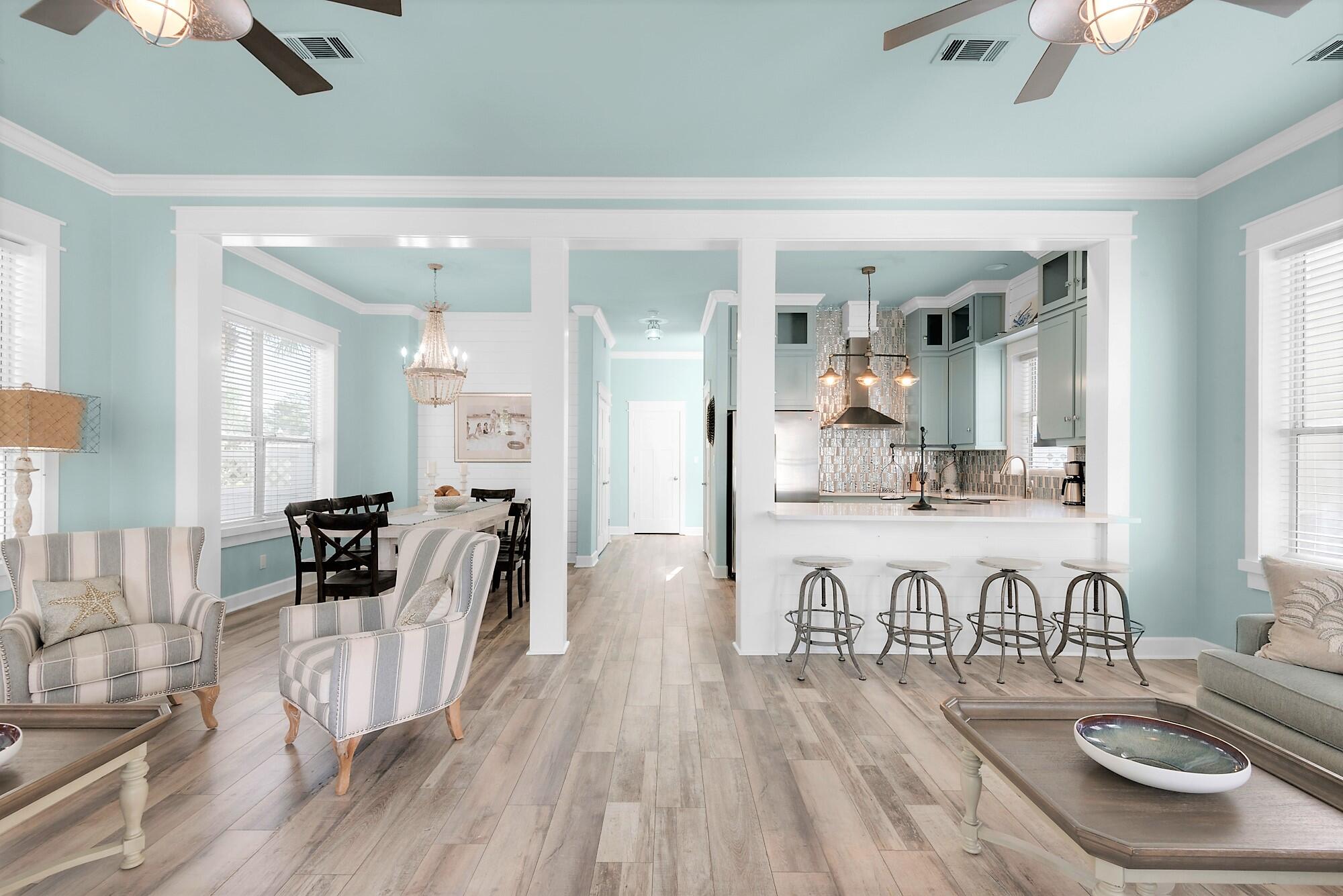 EMERALD WATERS VILLAGE - Residential